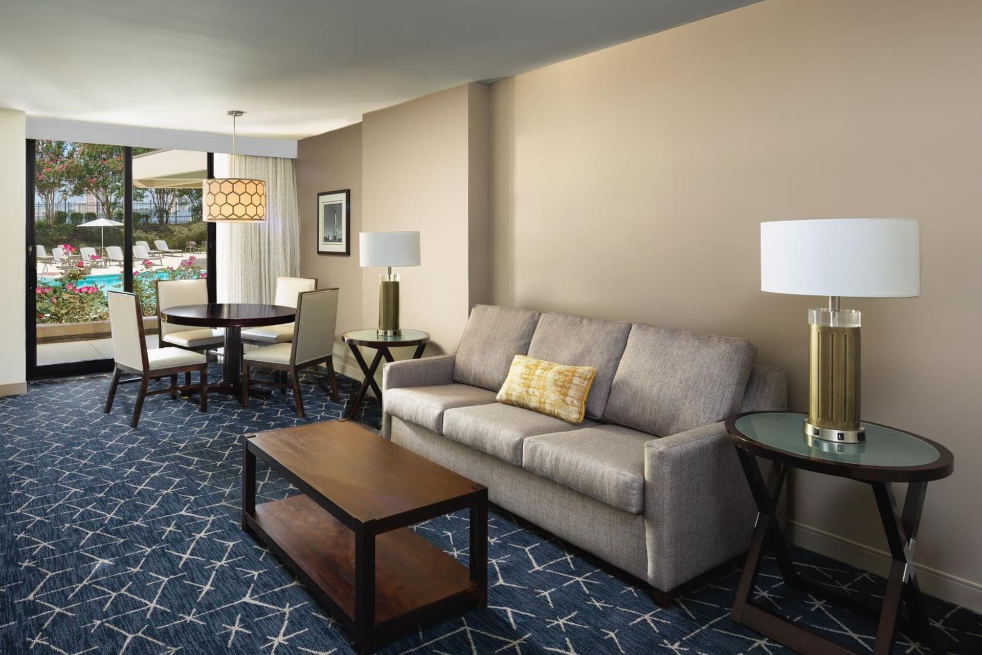 Sheraton Norfolk Waterside Hotel gallery photo in Norfolk, VA — image 43
