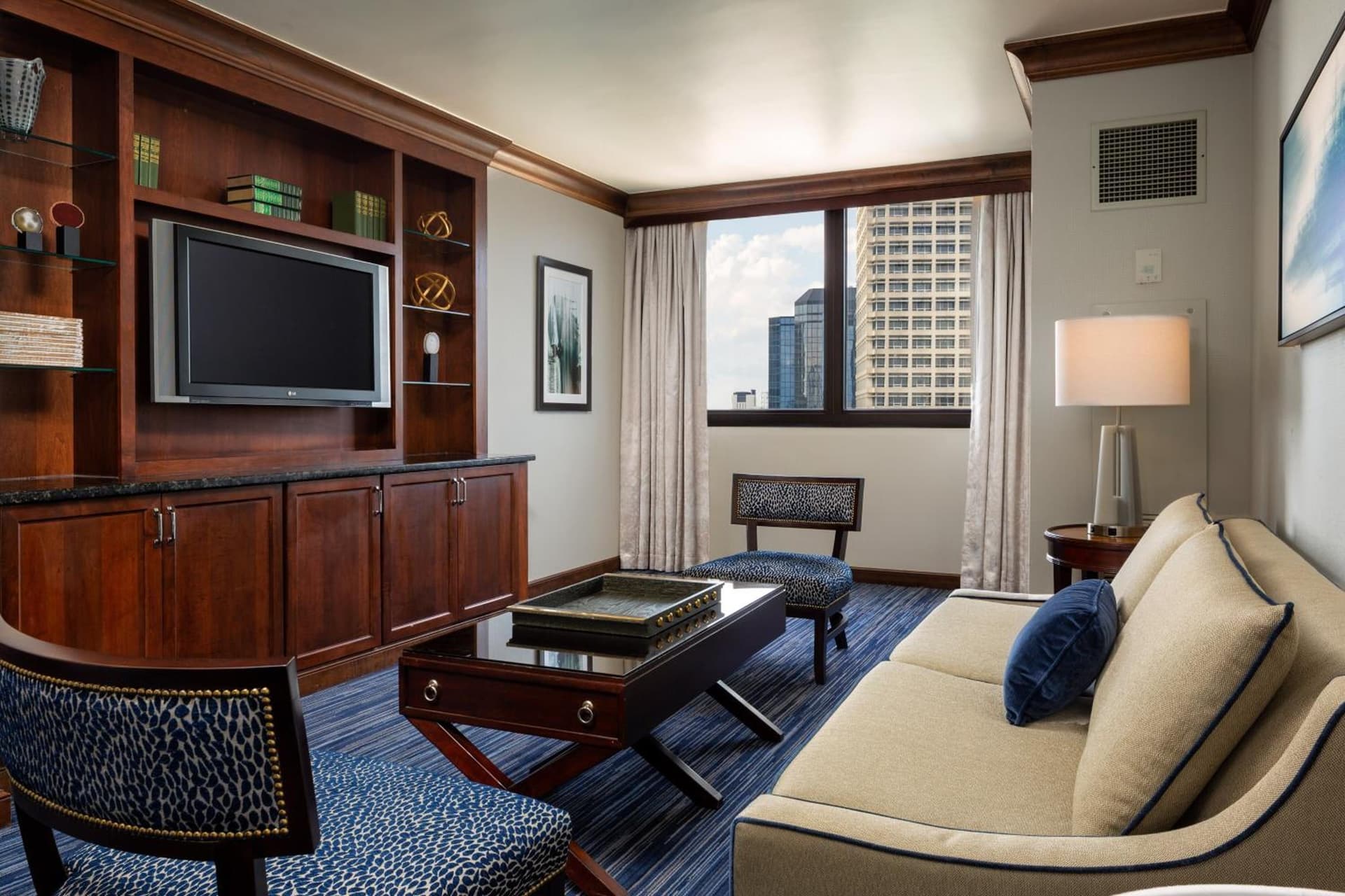 Sheraton Norfolk Waterside Hotel gallery photo in Norfolk, VA — image 44