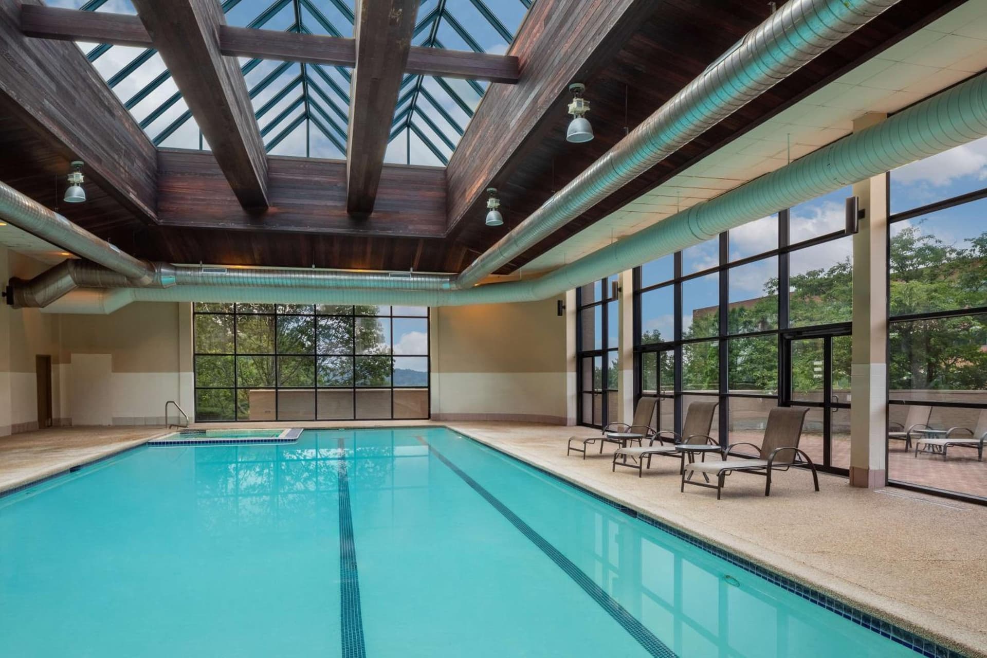 DoubleTree Boston North Shore Danvers gallery photo in Danvers — image 28