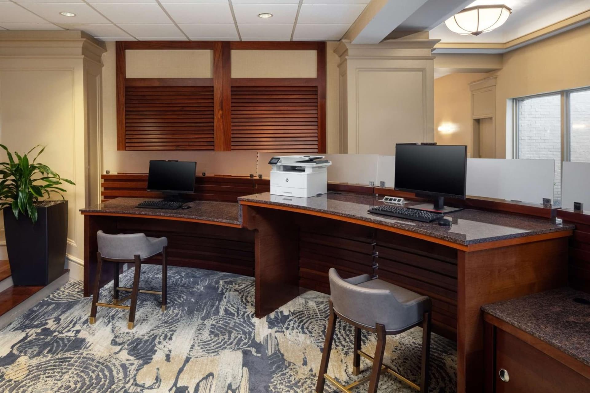 DoubleTree Boston North Shore Danvers gallery photo in Danvers — image 45