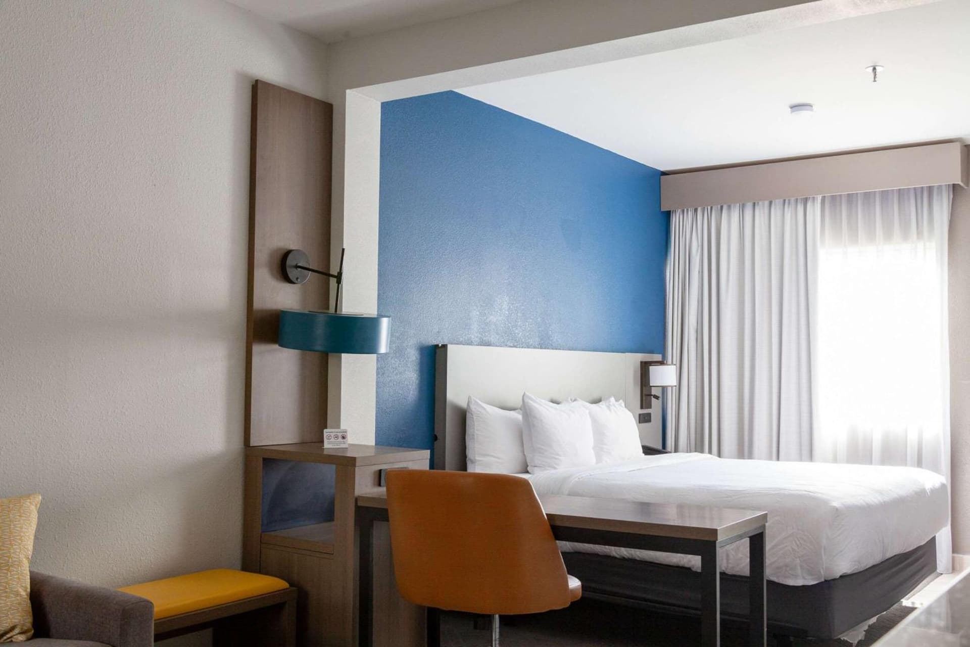 Comfort Suites Baton Rouge South I-10 gallery photo in Baton Rouge, LA — image 65