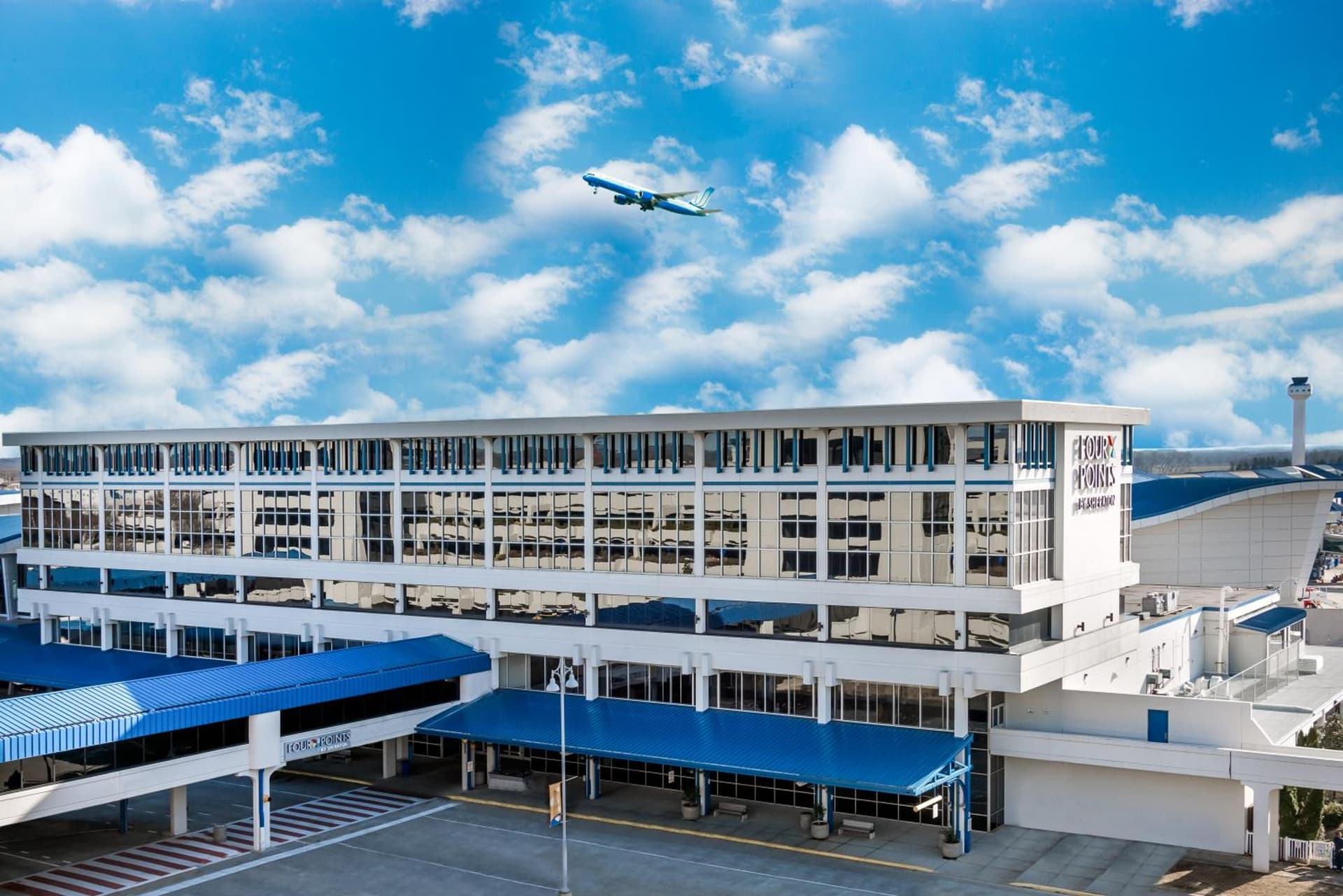 Four Points Huntsville Airport interior in Madison, AL — gallery photo 2