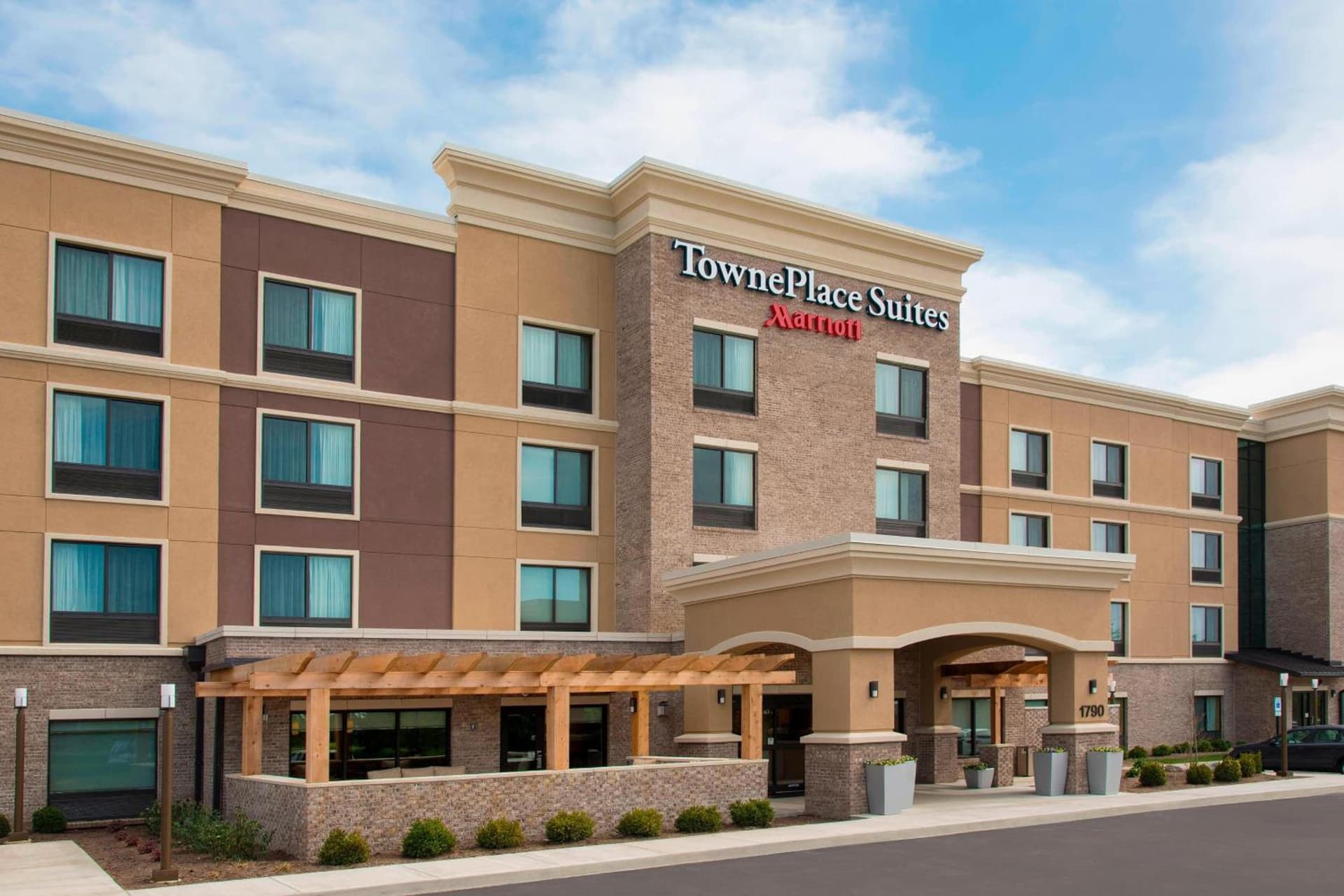 TownePlace Suites by Marriott Lexington South/Hamburg Place interior in Lexington, KY — gallery photo 2