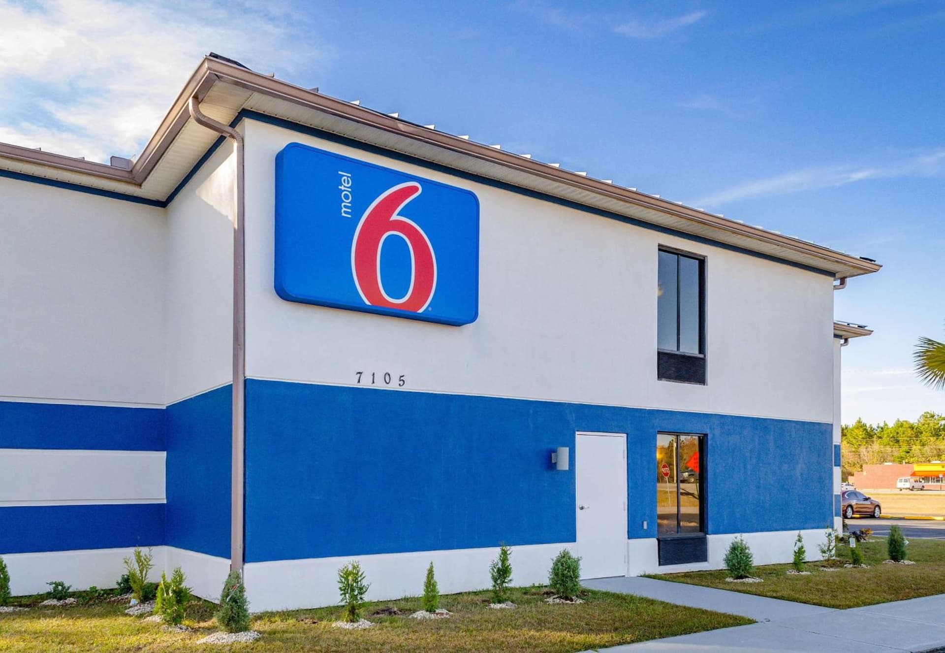 Motel 6 Moss Point, MS featured exterior or lobby in Moss Point, MS — similar hotel