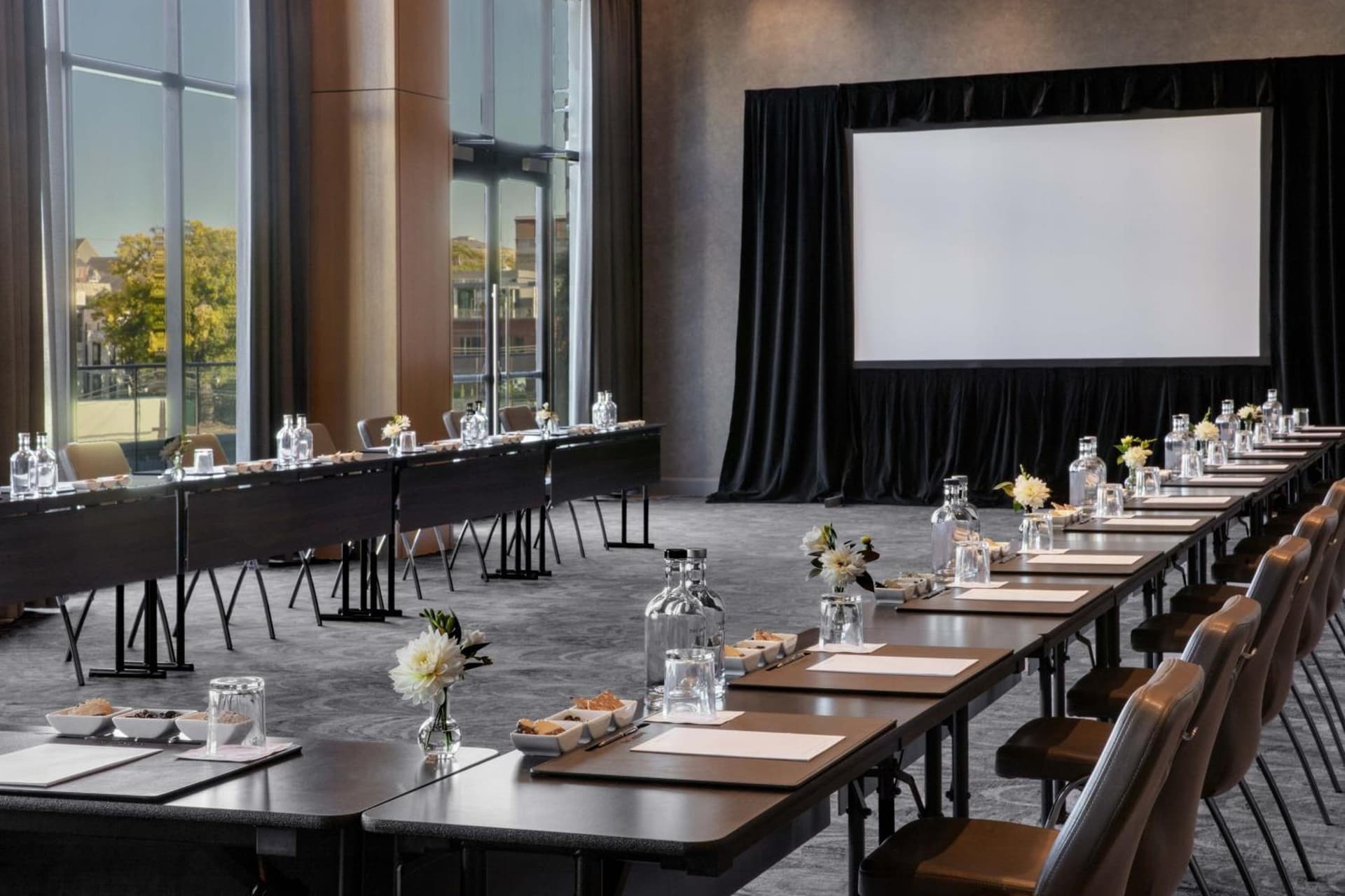 The Joseph, a Luxury Collection Hotel, Nashville gallery photo in Nashville, TN — image 11