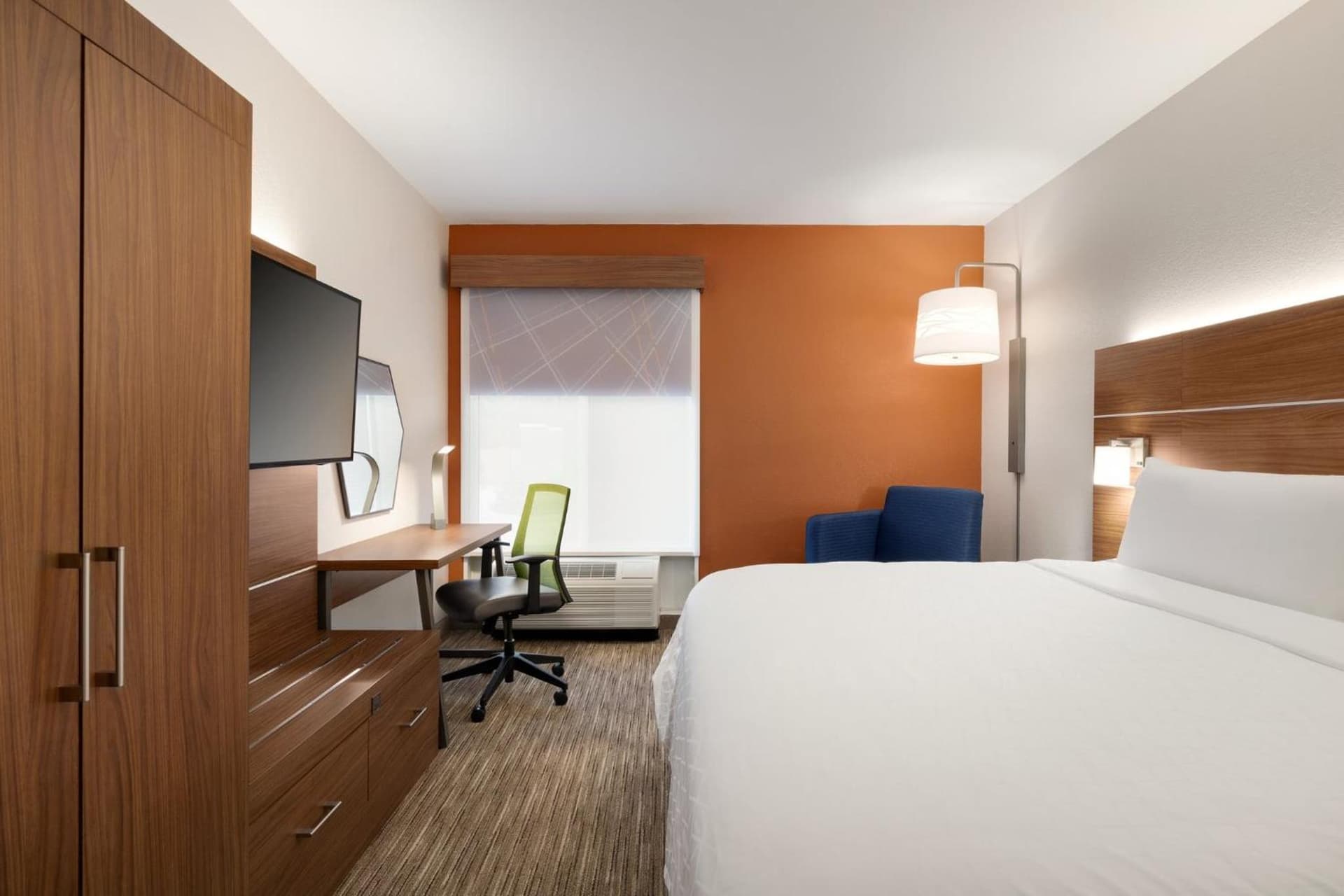 Holiday Inn Express Hotel & Suites Opelika Auburn by IHG gallery photo in Opelika, AL — image 69