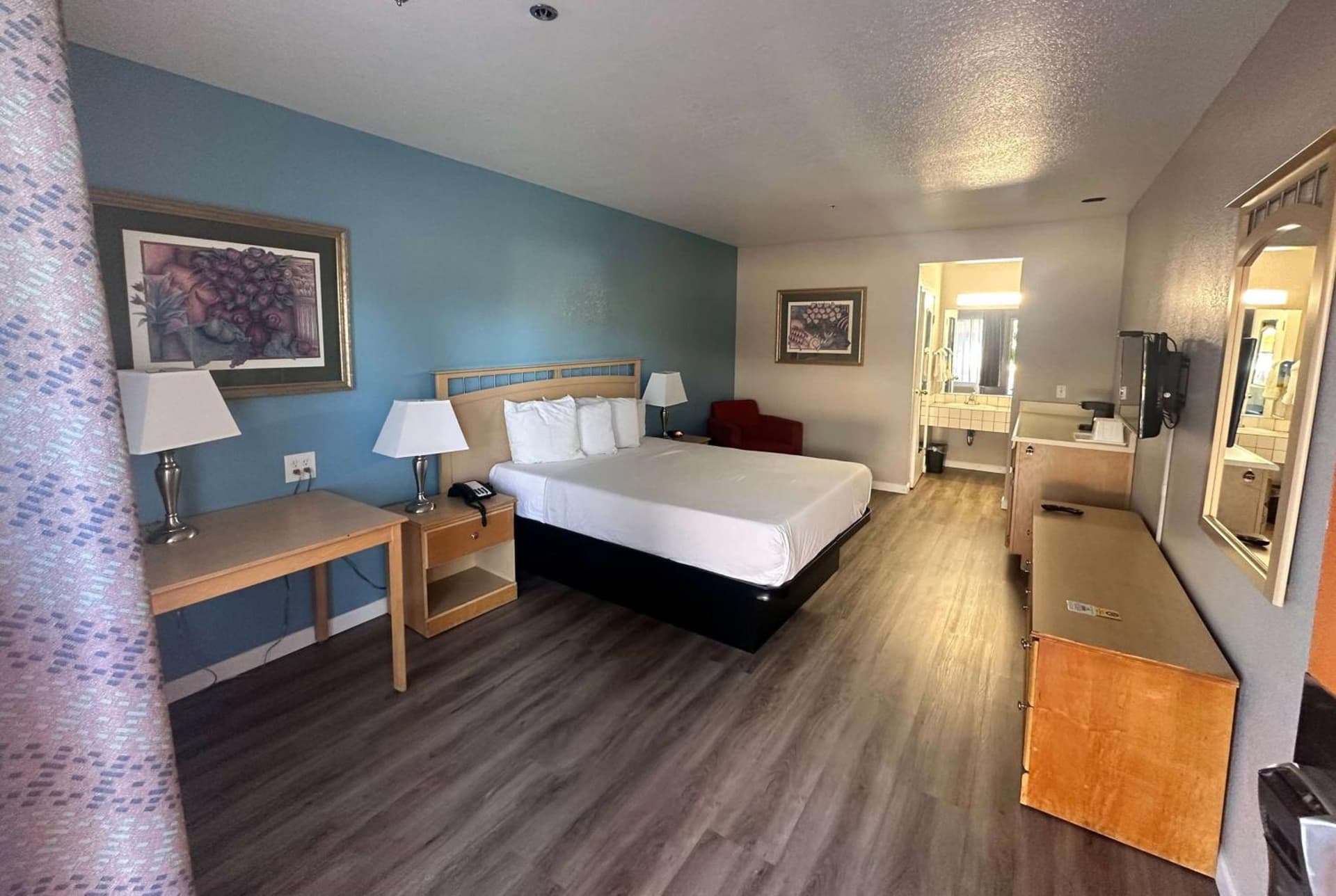 Days Inn by Wyndham Rocklin/Sacramento property views in Rocklin, CA — gallery photo 3