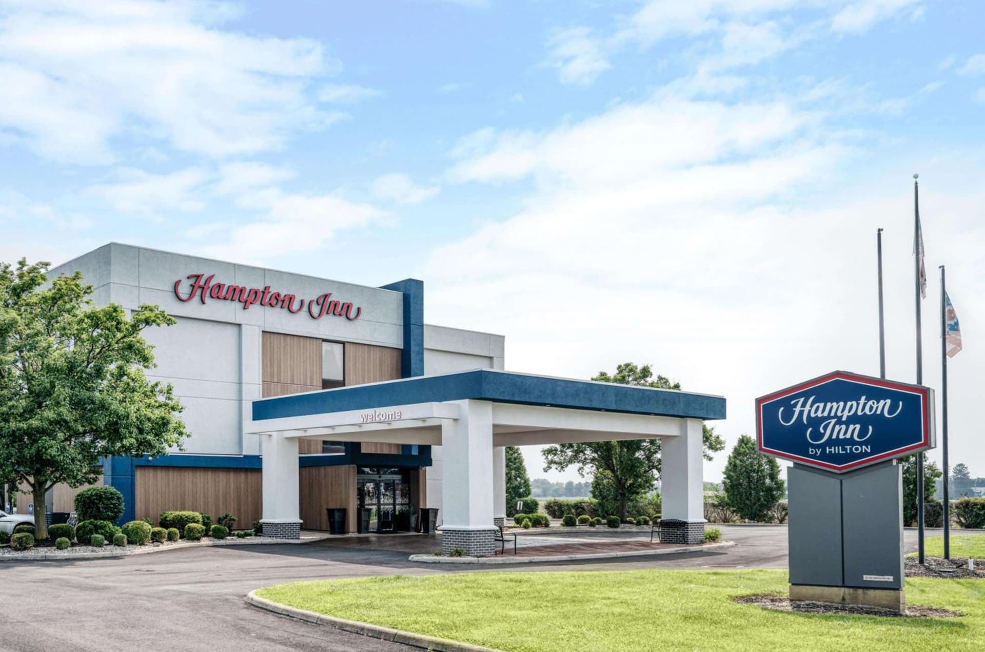 Hampton Inn by Hilton Washington Court House property views in Jeffersonville, OH — gallery photo 3