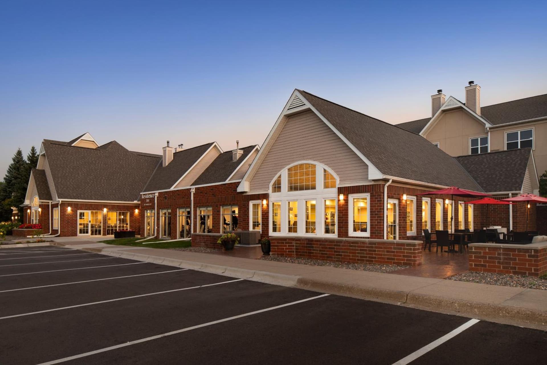 Residence Inn Minneapolis St. Paul/Roseville interior in Roseville, MN — gallery photo 2