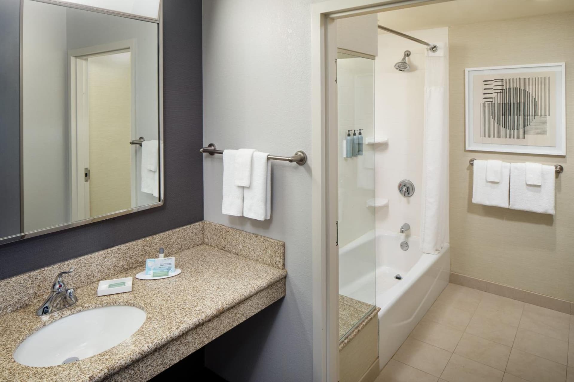 Courtyard by Marriott Charleston Downtown/Civic Center gallery photo in Charleston, WV — image 21