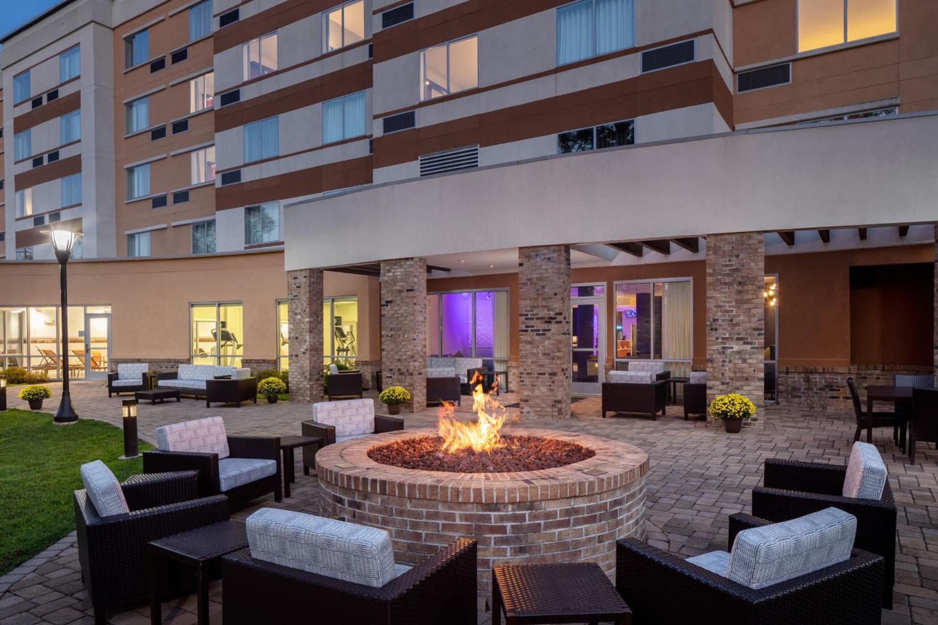 Courtyard by Marriott Charleston Downtown/Civic Center gallery photo in Charleston, WV — image 11