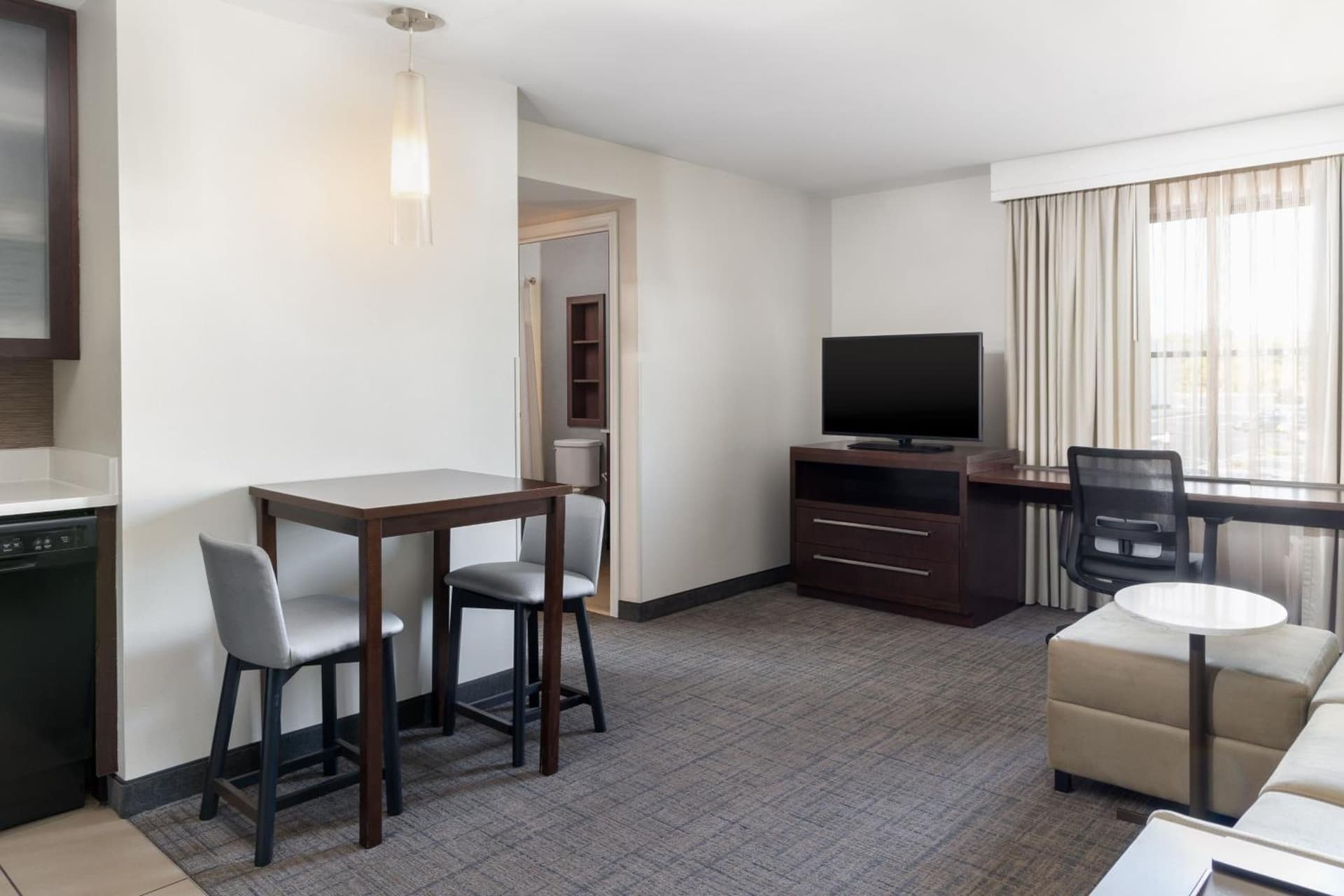 Residence Inn by Marriott Youngstown Warren/Niles gallery photo in Niles, OH — image 9