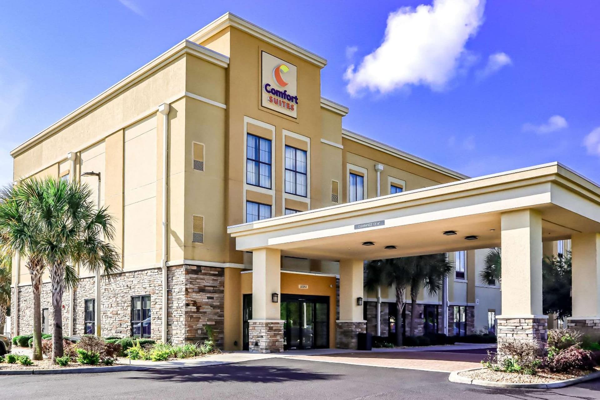 Comfort Suites Dunnellon near Rainbow Springs gallery photo in Dunnellon, FL — image 21
