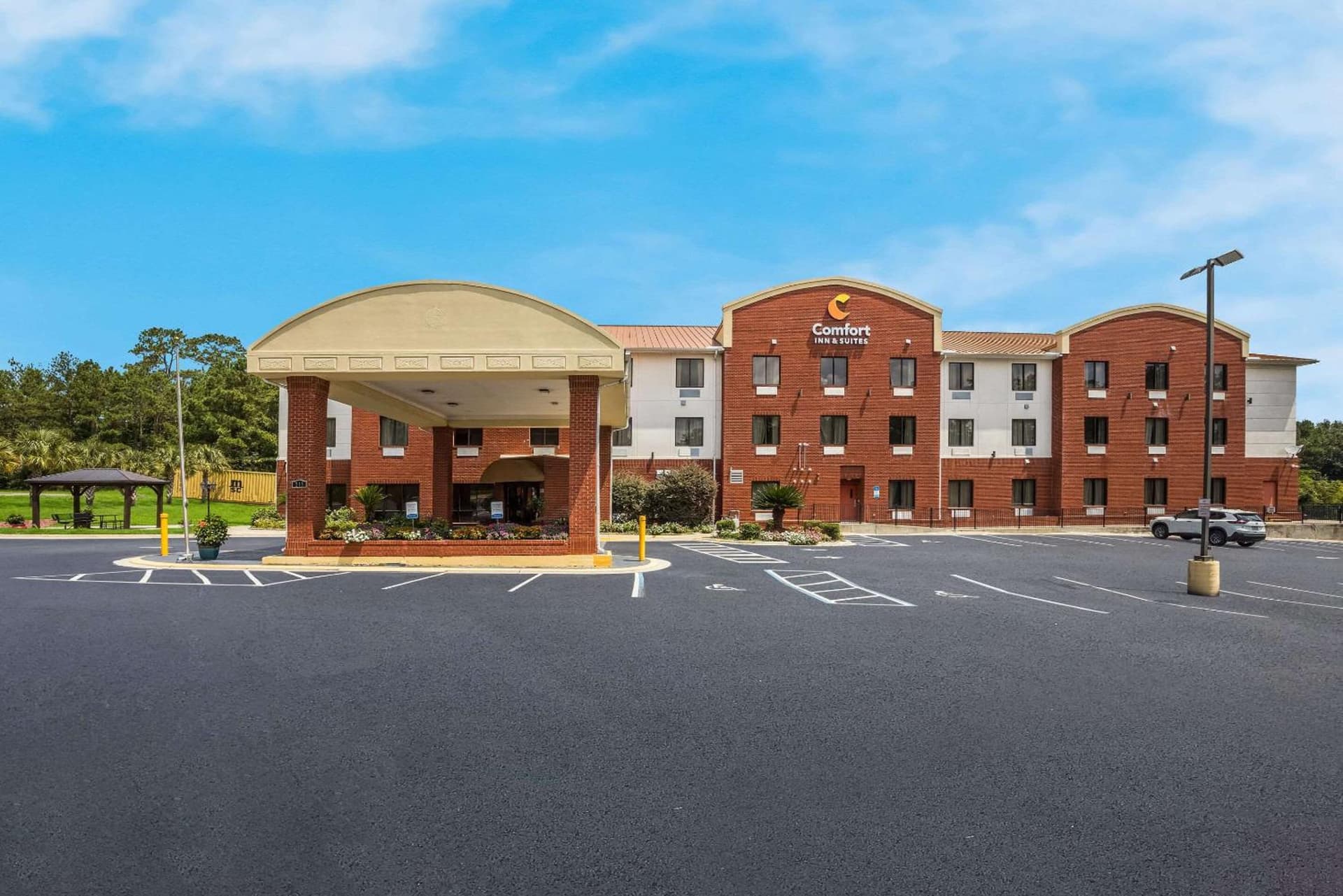 Comfort Inn & Suites Midway - Tallahassee West interior in Midway — gallery photo 2