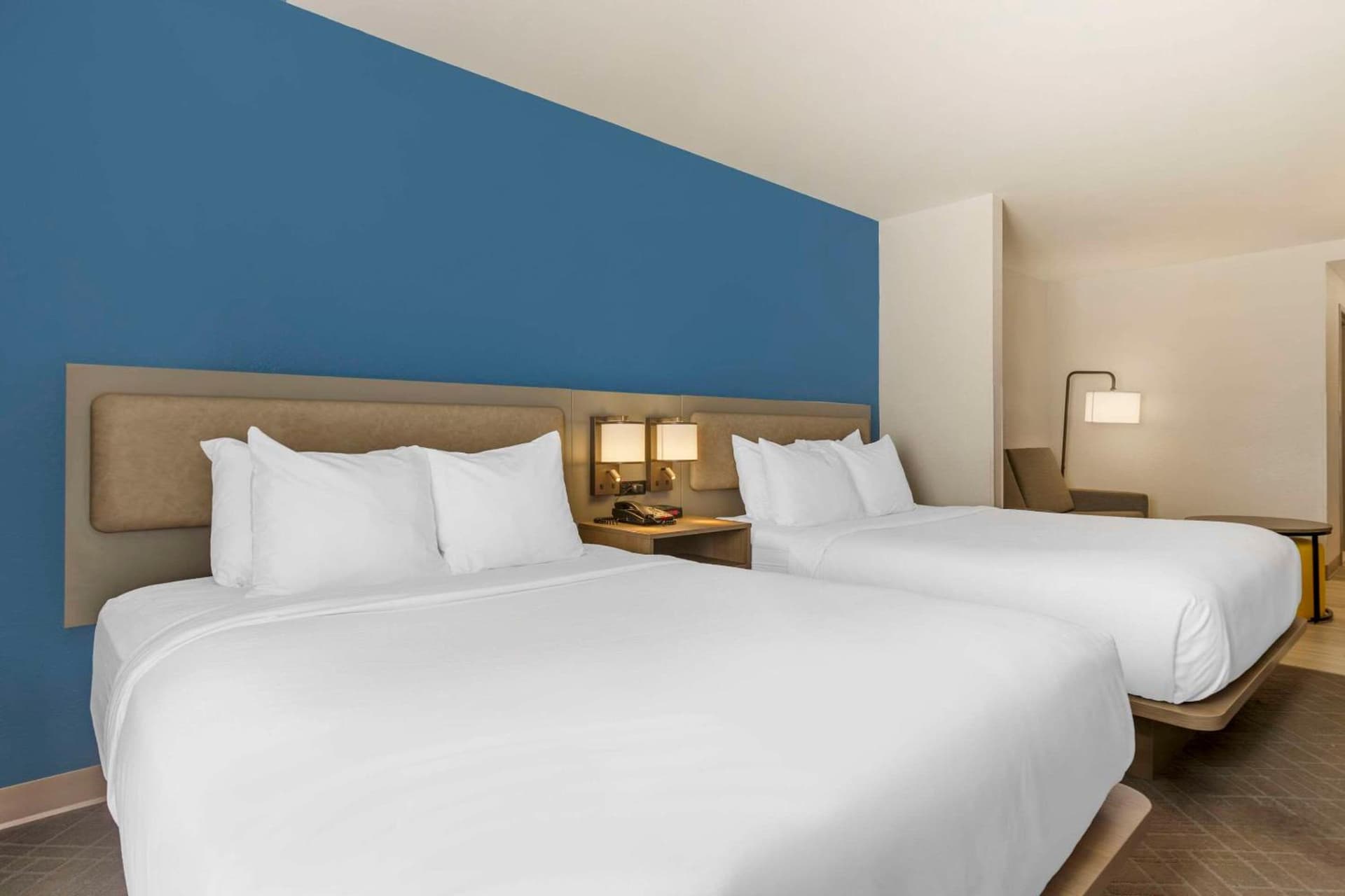 Comfort Suites Columbia Northeast - Fort Jackson gallery photo in Columbia, SC — image 54