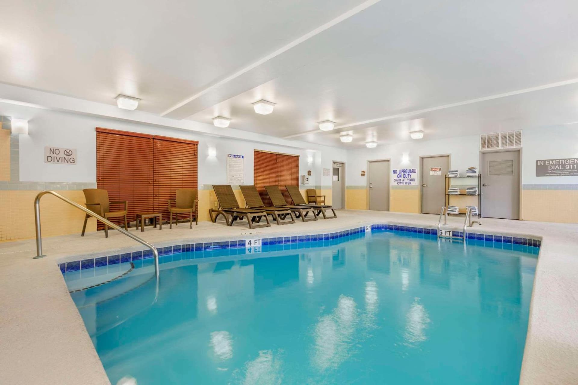 Comfort Suites Columbia Northeast - Fort Jackson gallery photo in Columbia, SC — image 15