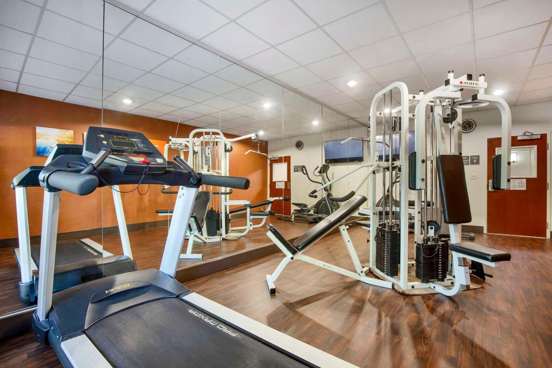 Comfort Suites Columbia Northeast - Fort Jackson gallery photo in Columbia, SC — image 57