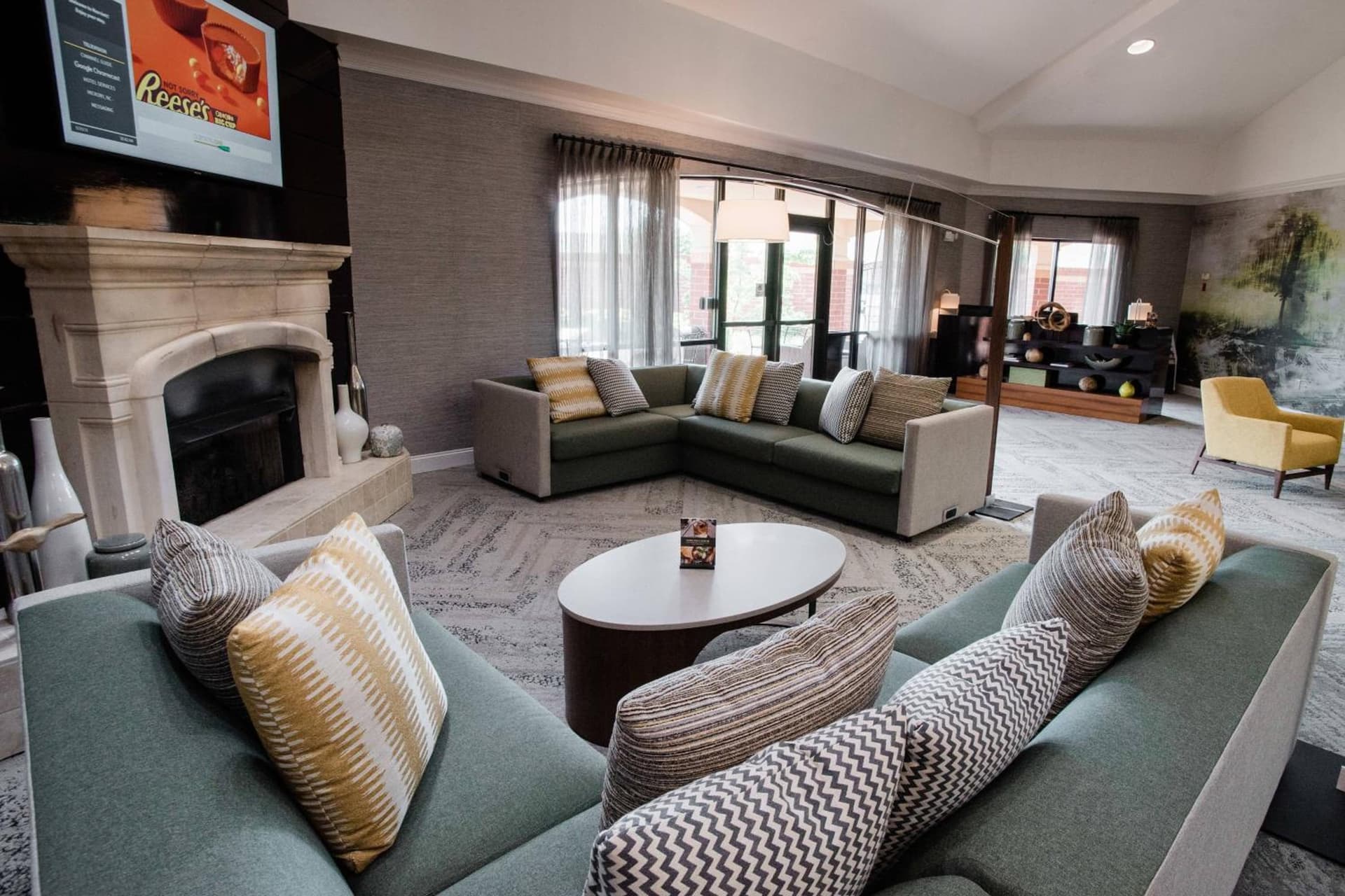 Courtyard by Marriott Hickory gallery photo in Hickory, NC — image 7