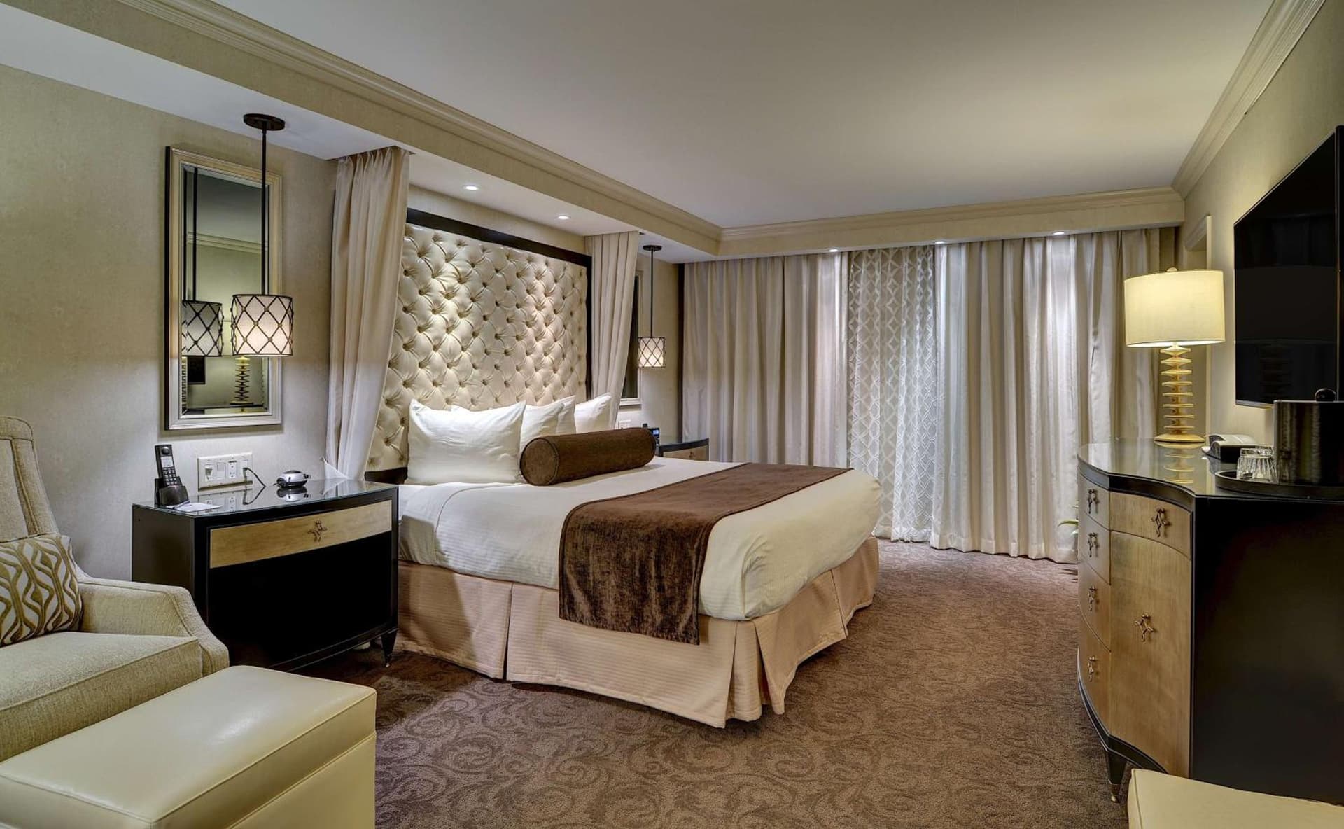 Eden Resort and Suites, BW Premier Collection interior in Lancaster, PA — gallery photo 2