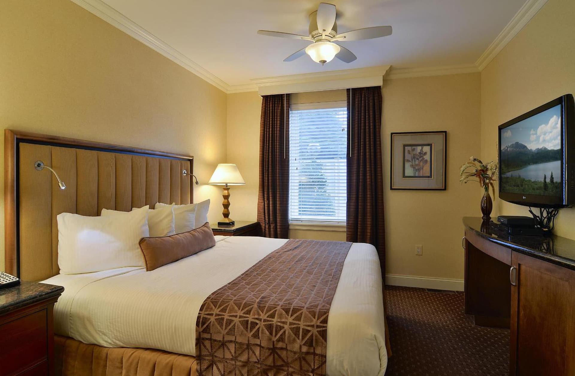 Eden Resort and Suites, BW Premier Collection gallery photo in Lancaster, PA — image 7