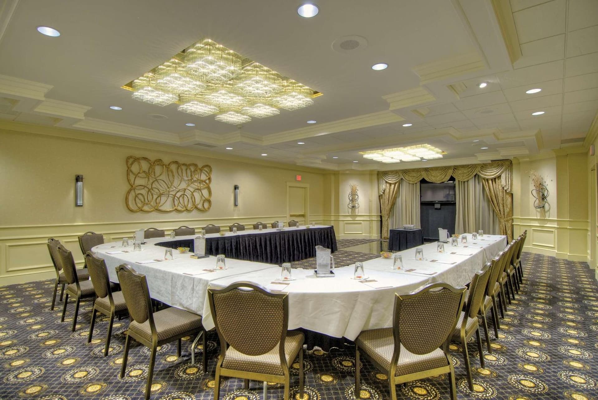 Eden Resort and Suites, BW Premier Collection gallery photo in Lancaster, PA — image 32