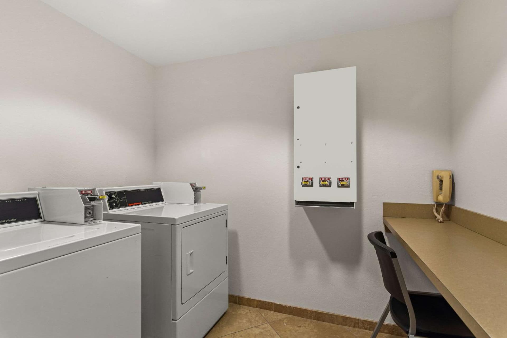 Comfort Suites Vero Beach I-95 gallery photo in Vero Beach, FL — image 9