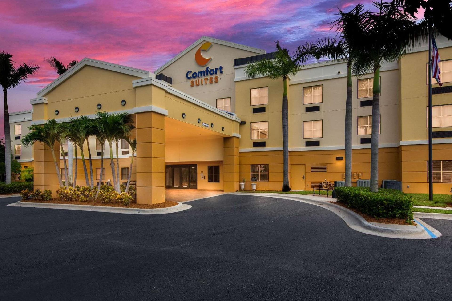 Comfort Suites Vero Beach I-95 gallery photo in Vero Beach, FL — image 4