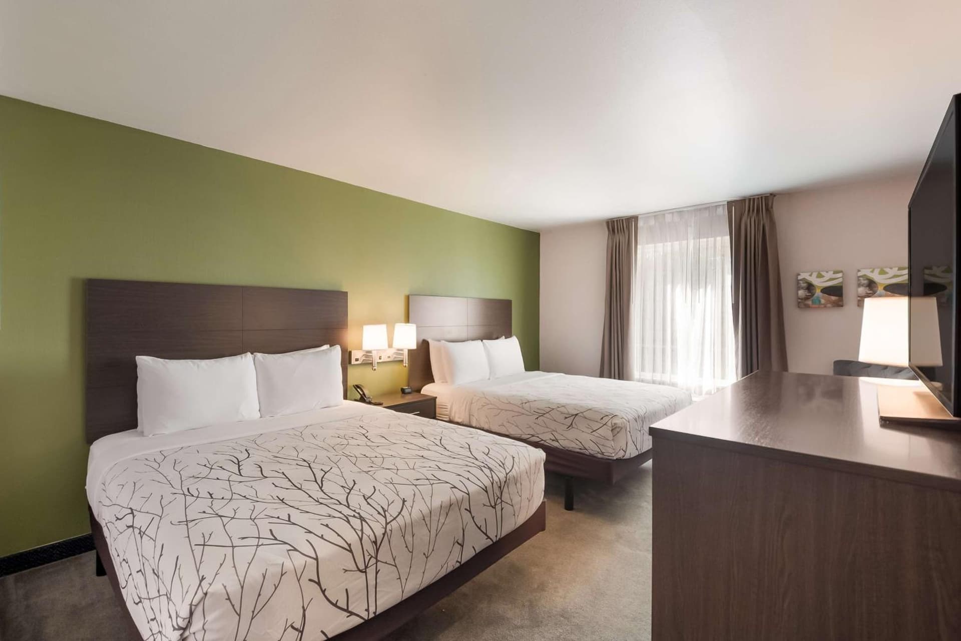 SureStay Plus Hotel by Best Western SeaTac Airport property views in SeaTac, WA — gallery photo 3