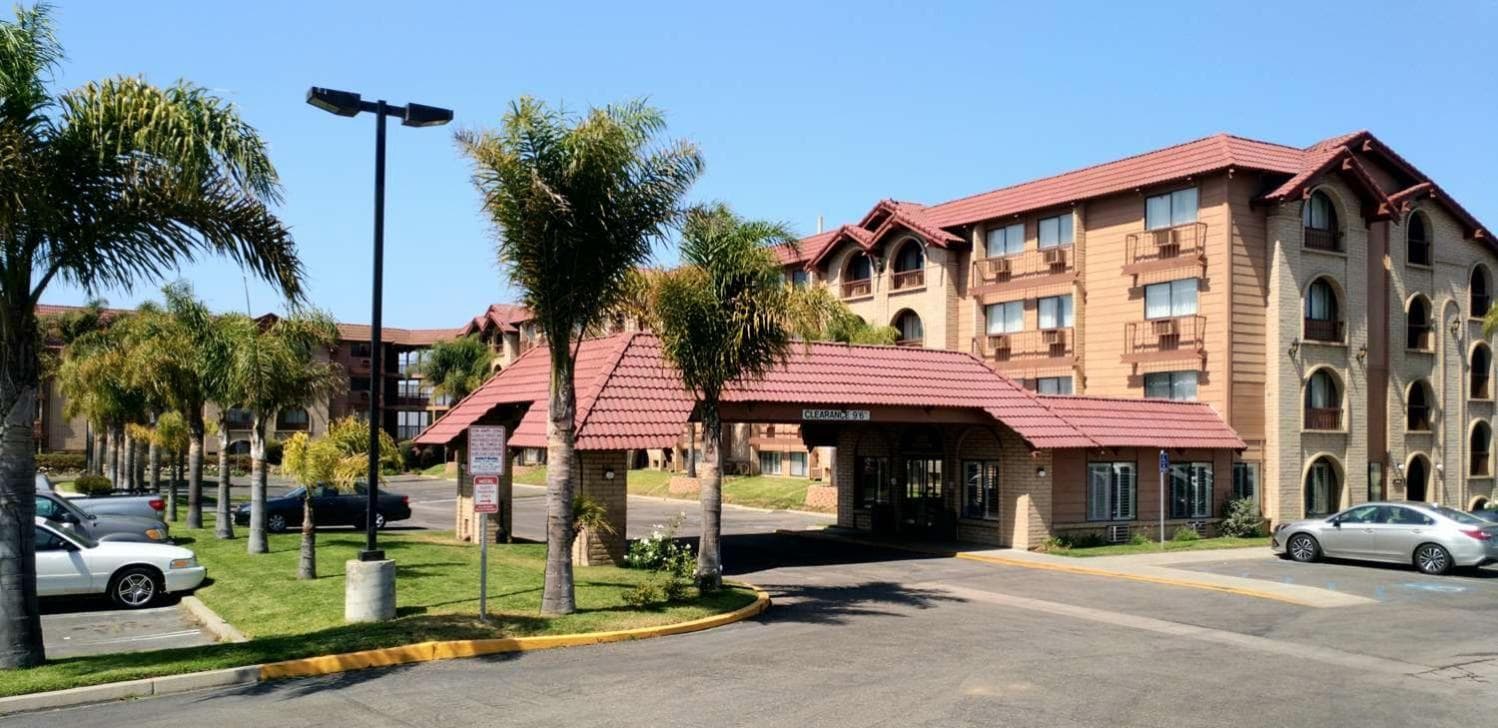 Lompoc Valley Inn and Suites interior in Lompoc, CA — gallery photo 2
