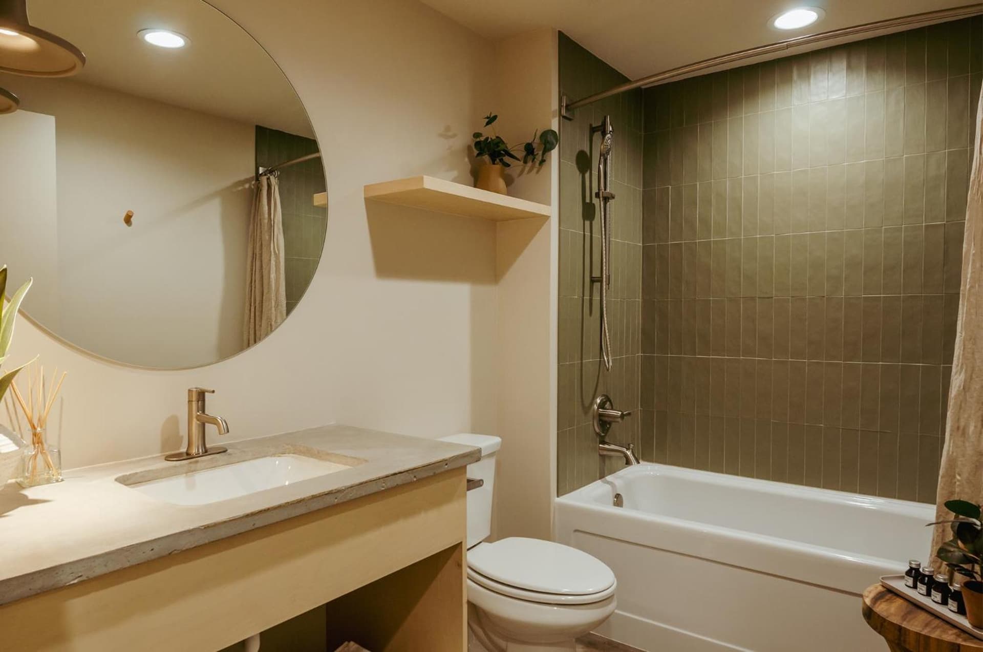 Brut Hotel gallery photo in Tulsa, OK — image 8