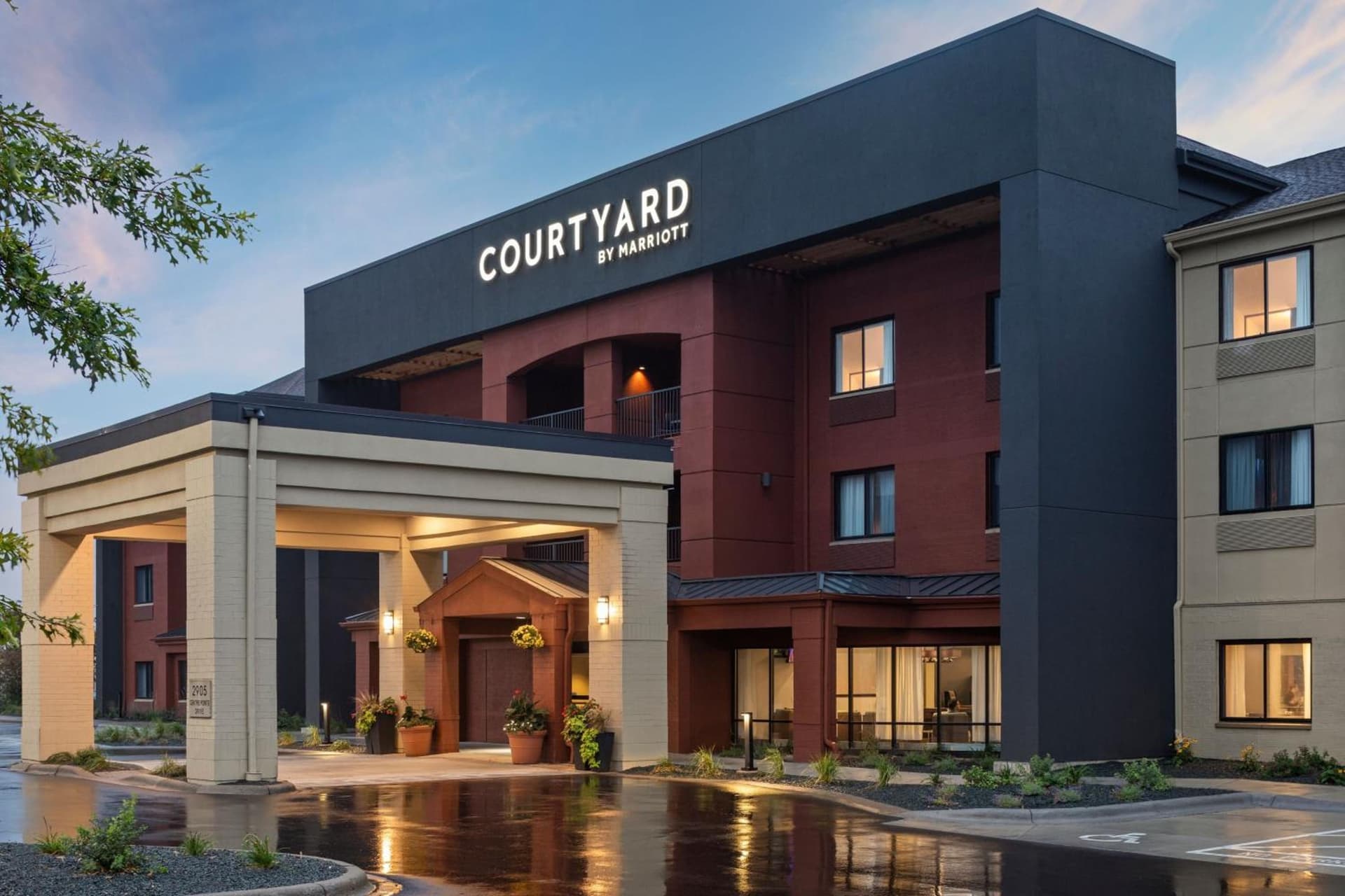 Courtyard Minneapolis St. Paul/Roseville featured exterior or lobby in Roseville, MN — similar hotel