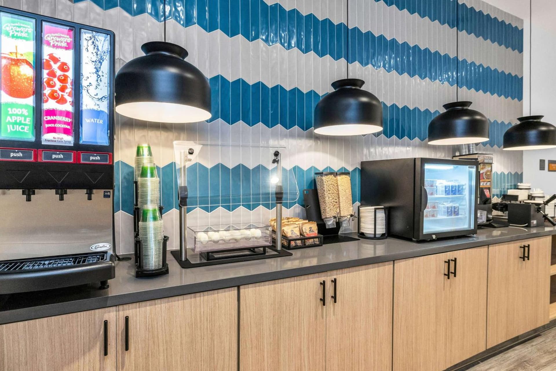 La Quinta Inn & Suites by Wyndham San Jose Airport-Downtown gallery photo in San Jose, CA — image 18