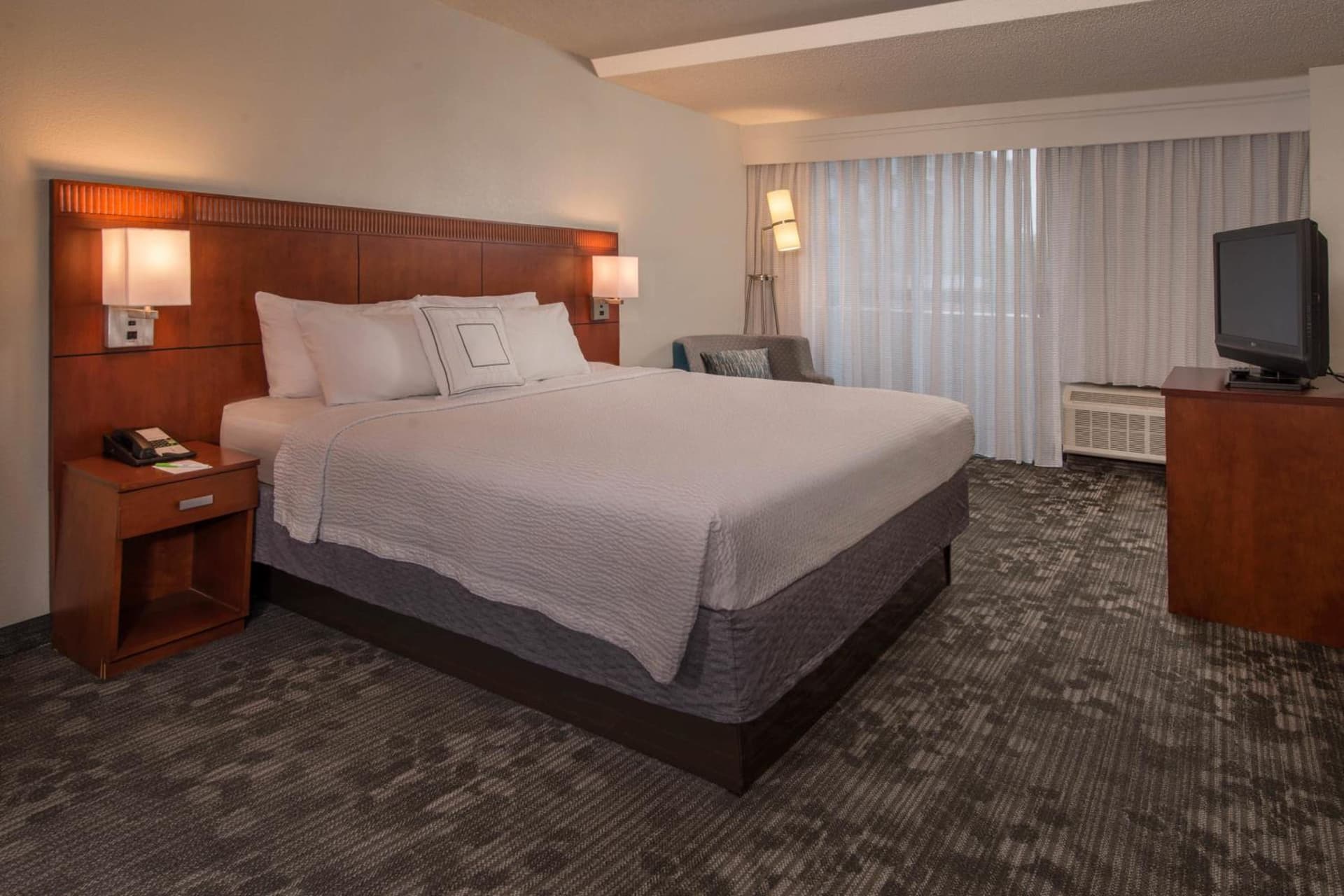 Sonesta Select Arlington Rosslyn gallery photo in Arlington, VA — image 22