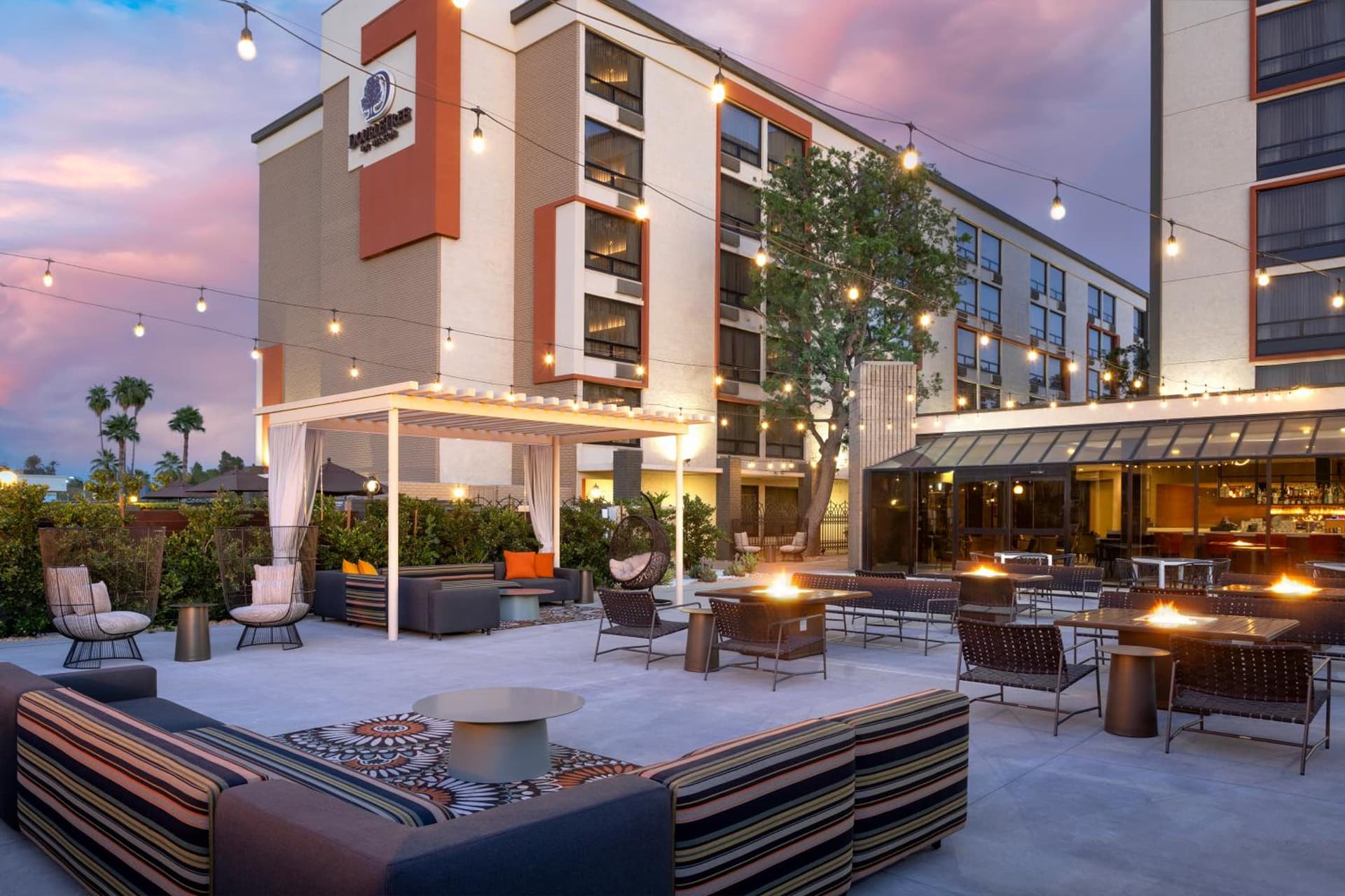 DoubleTree by Hilton San Bernardino gallery photo in San Bernardino, CA — image 17