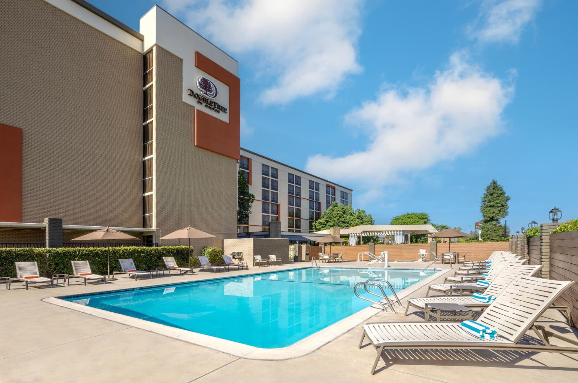 DoubleTree by Hilton San Bernardino gallery photo in San Bernardino, CA — image 50