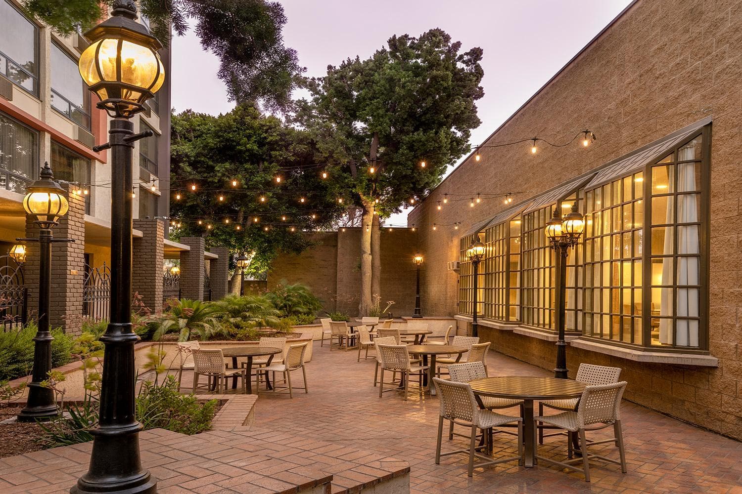 DoubleTree by Hilton San Bernardino gallery photo in San Bernardino, CA — image 55
