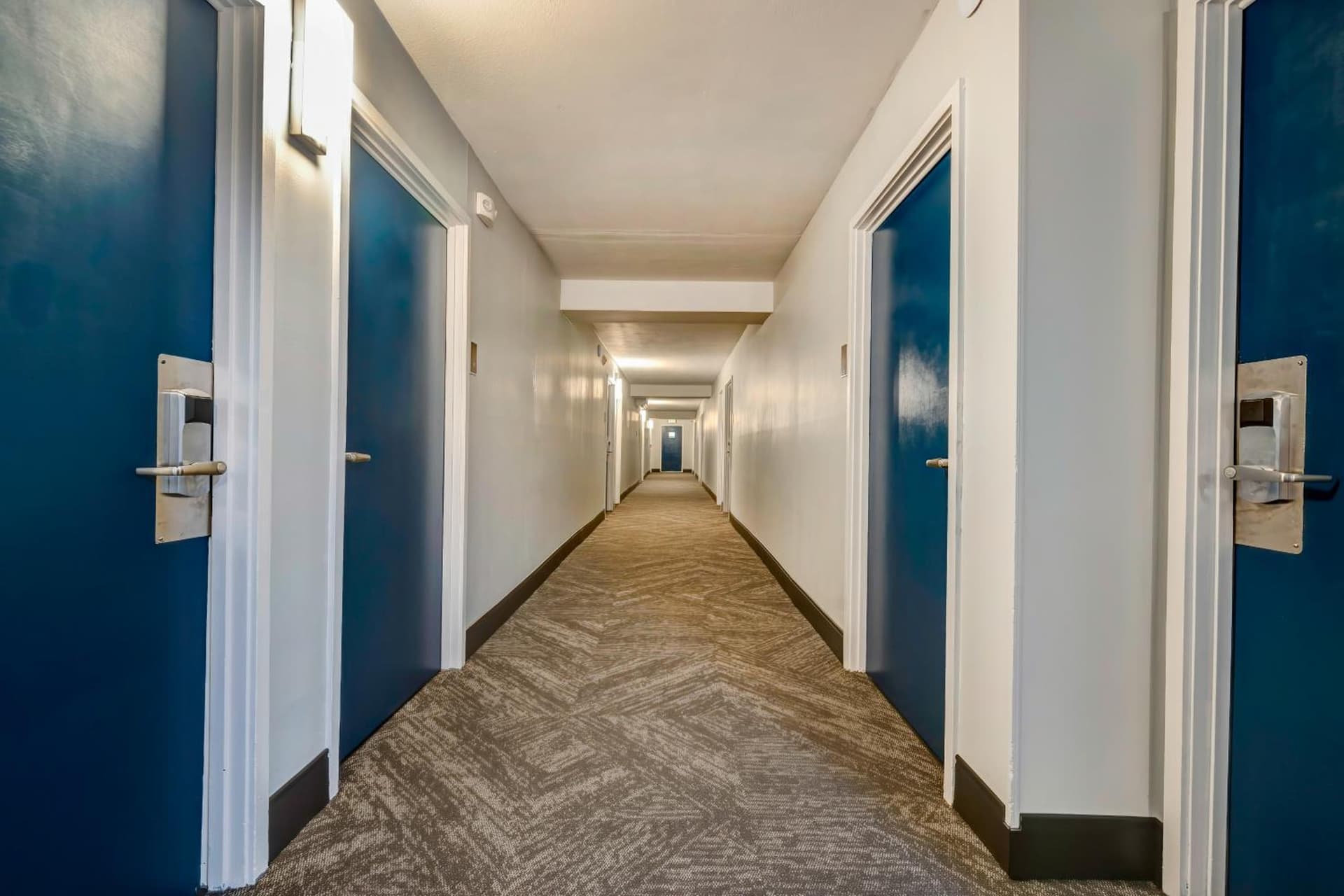 Motel 6 Arlington TX Entertainment District gallery photo in Arlington, TX — image 32