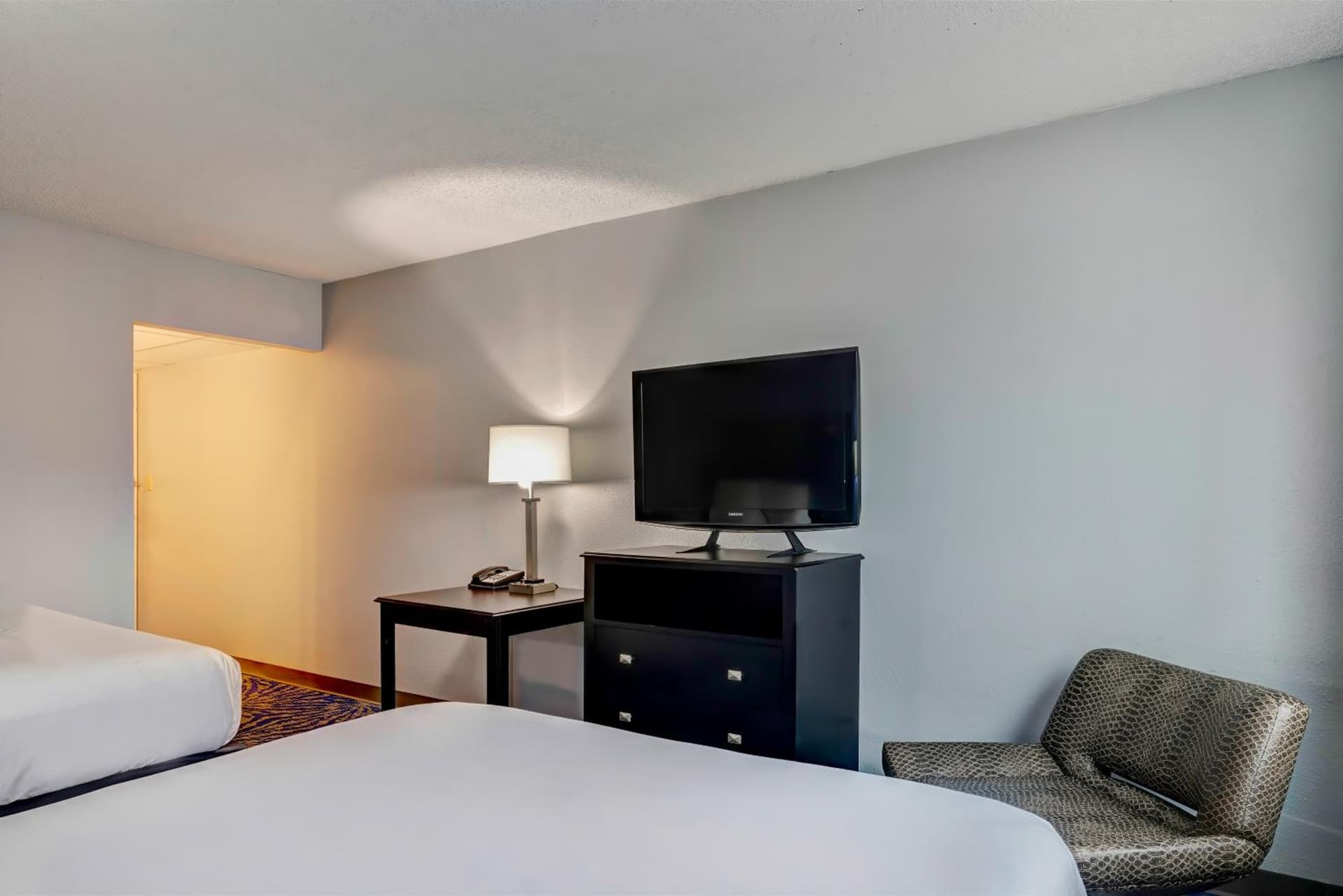 Motel 6 Arlington TX Entertainment District gallery photo in Arlington, TX — image 35