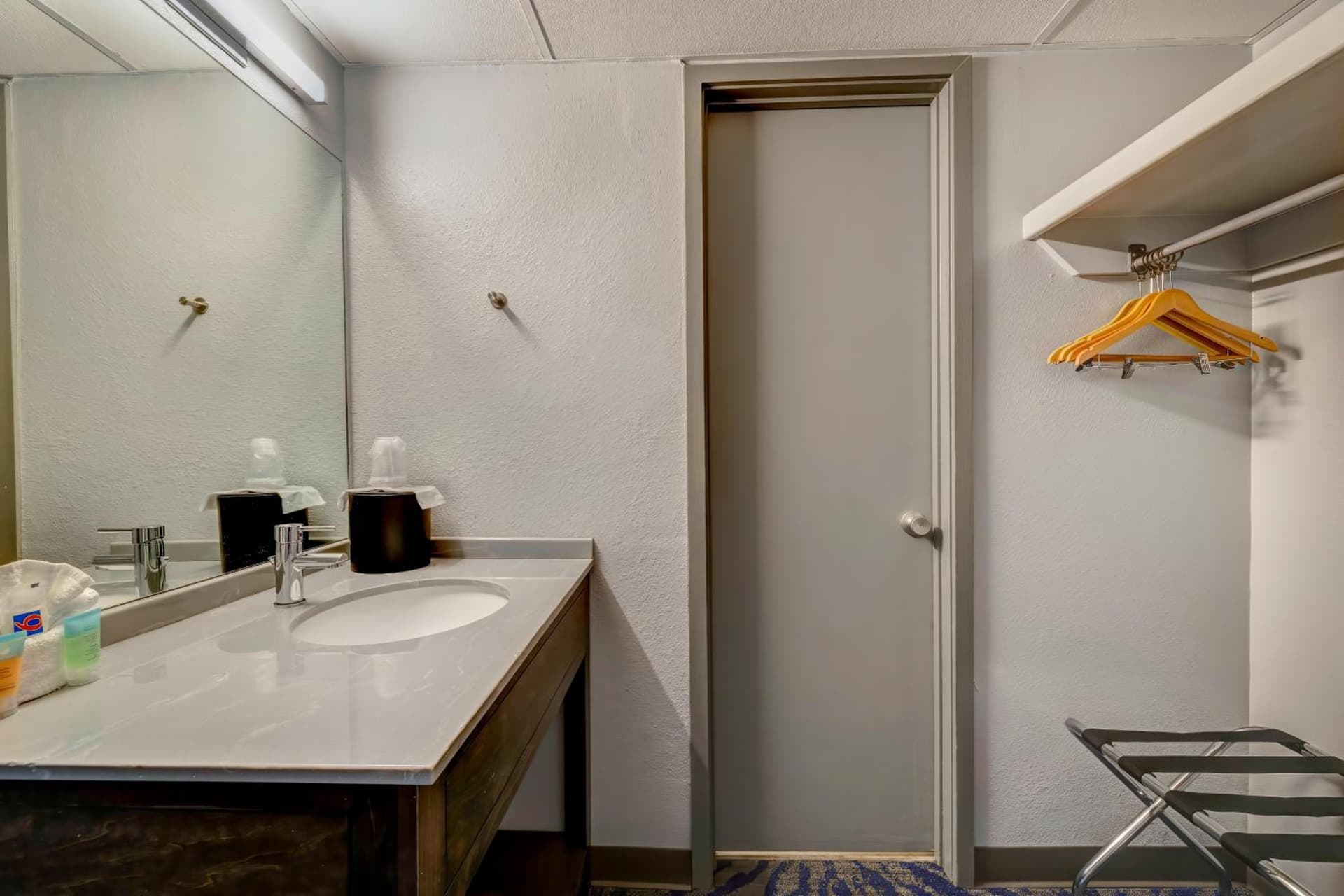 Motel 6 Arlington TX Entertainment District gallery photo in Arlington, TX — image 39