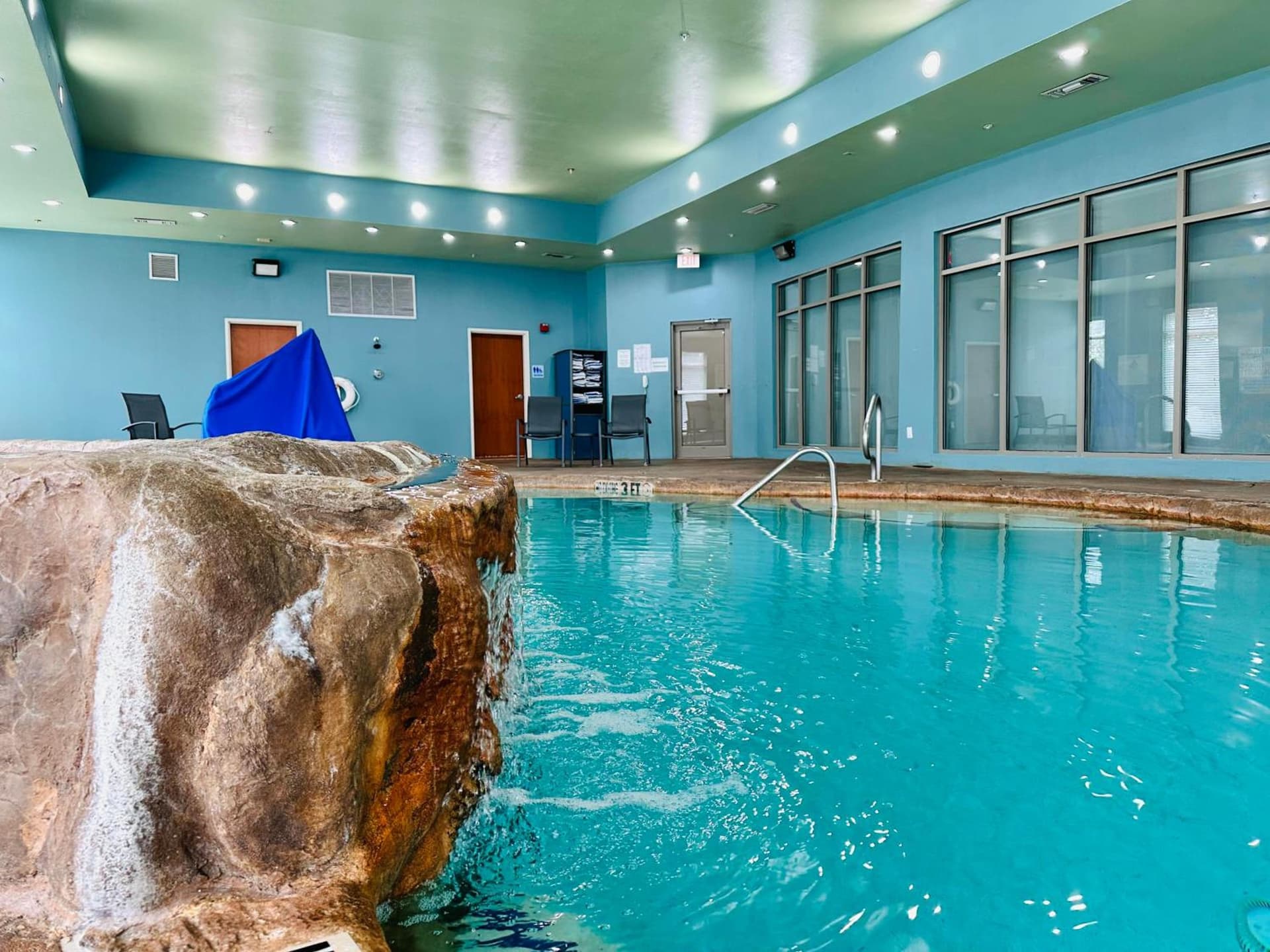 Holiday Inn Express Hotel & Suites Mansfield by IHG gallery photo in Mansfield, TX — image 63