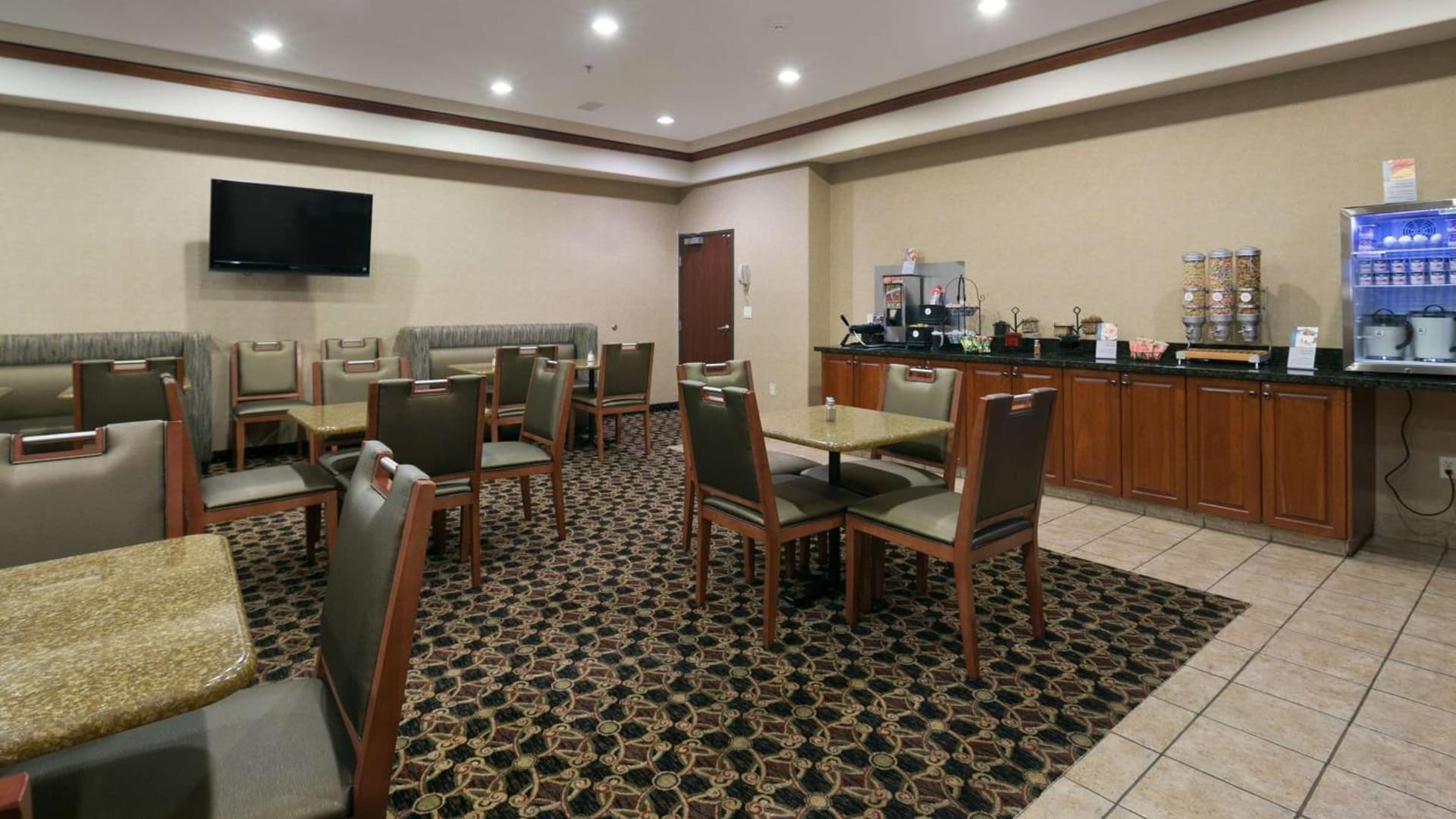 Best Western University Inn and Suites gallery photo in Forest Grove, OR — image 25