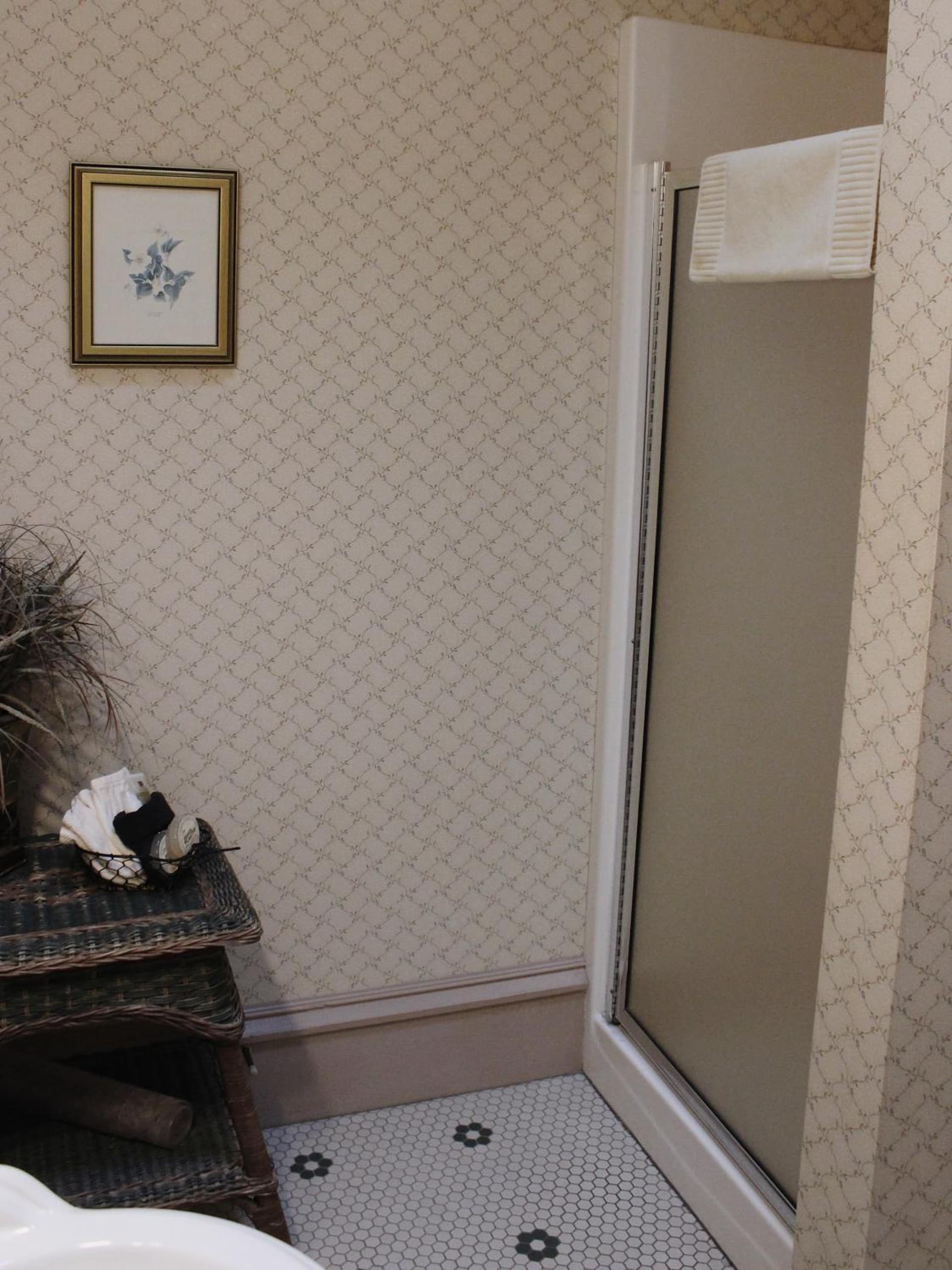 Hotel Planter gallery photo in La Conner, WA — image 113