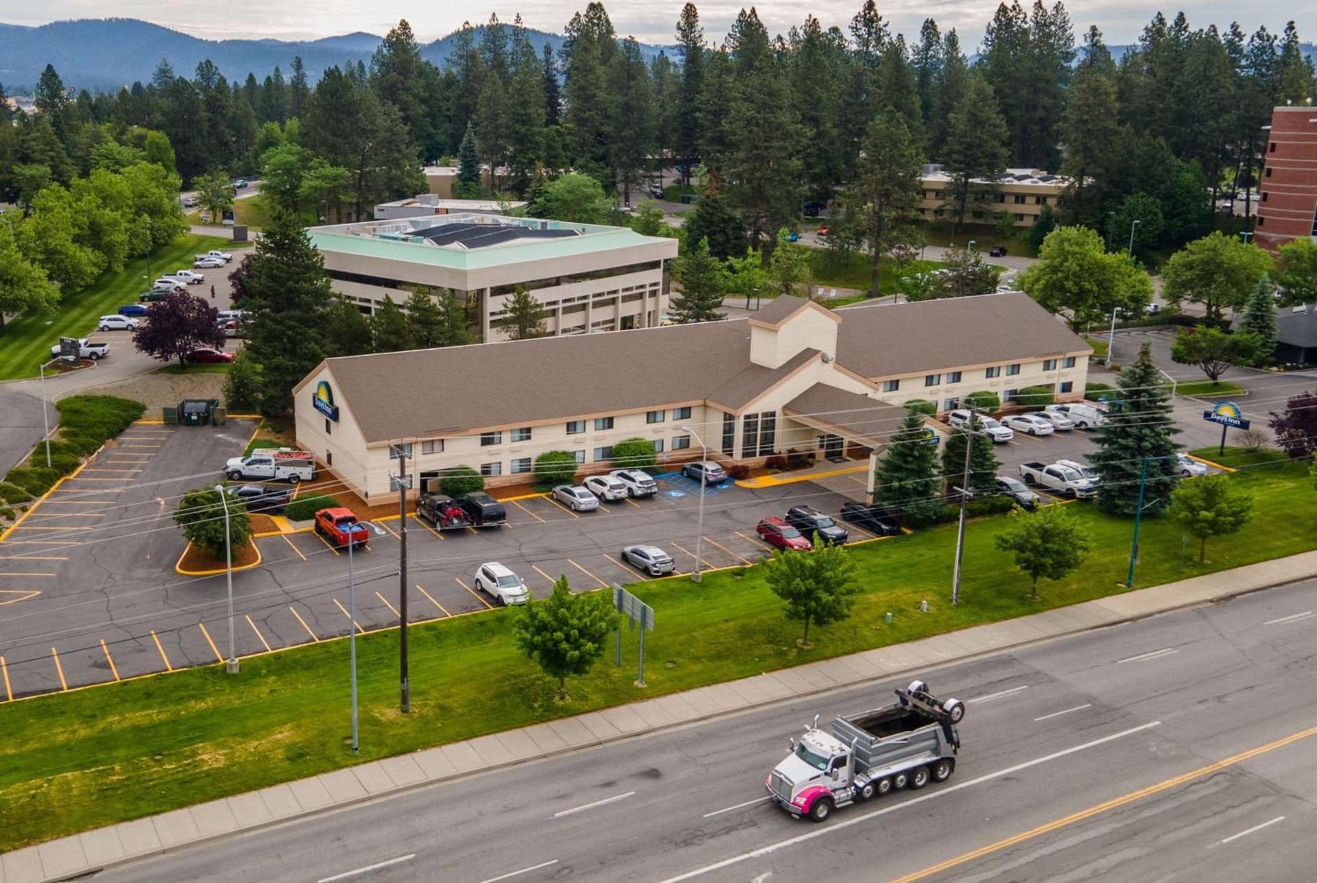 Days Inn by Wyndham Coeur d'Alene property views in Coeur d'Alene, ID — gallery photo 3