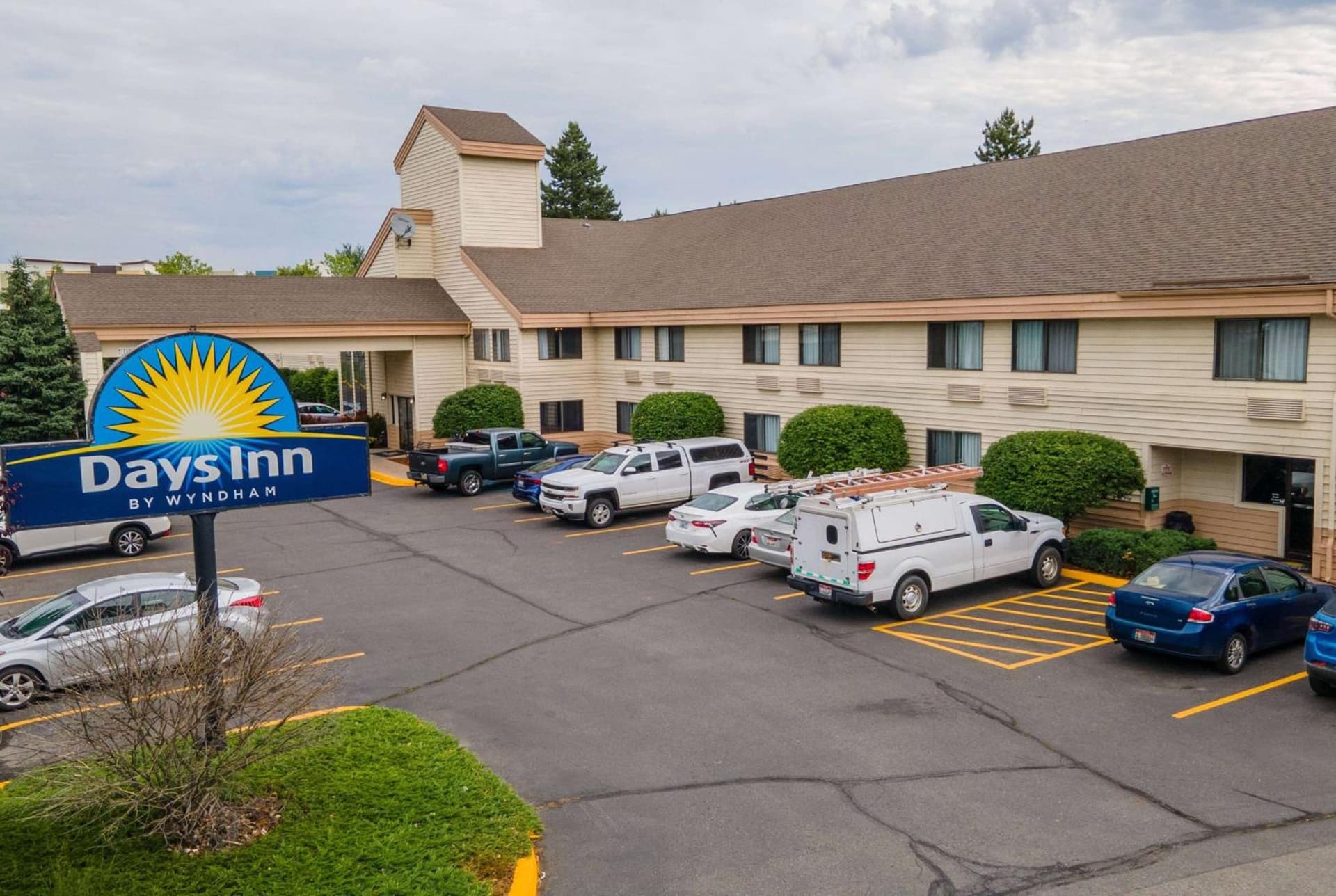 Days Inn by Wyndham Coeur d'Alene gallery photo in Coeur d'Alene, ID — image 4