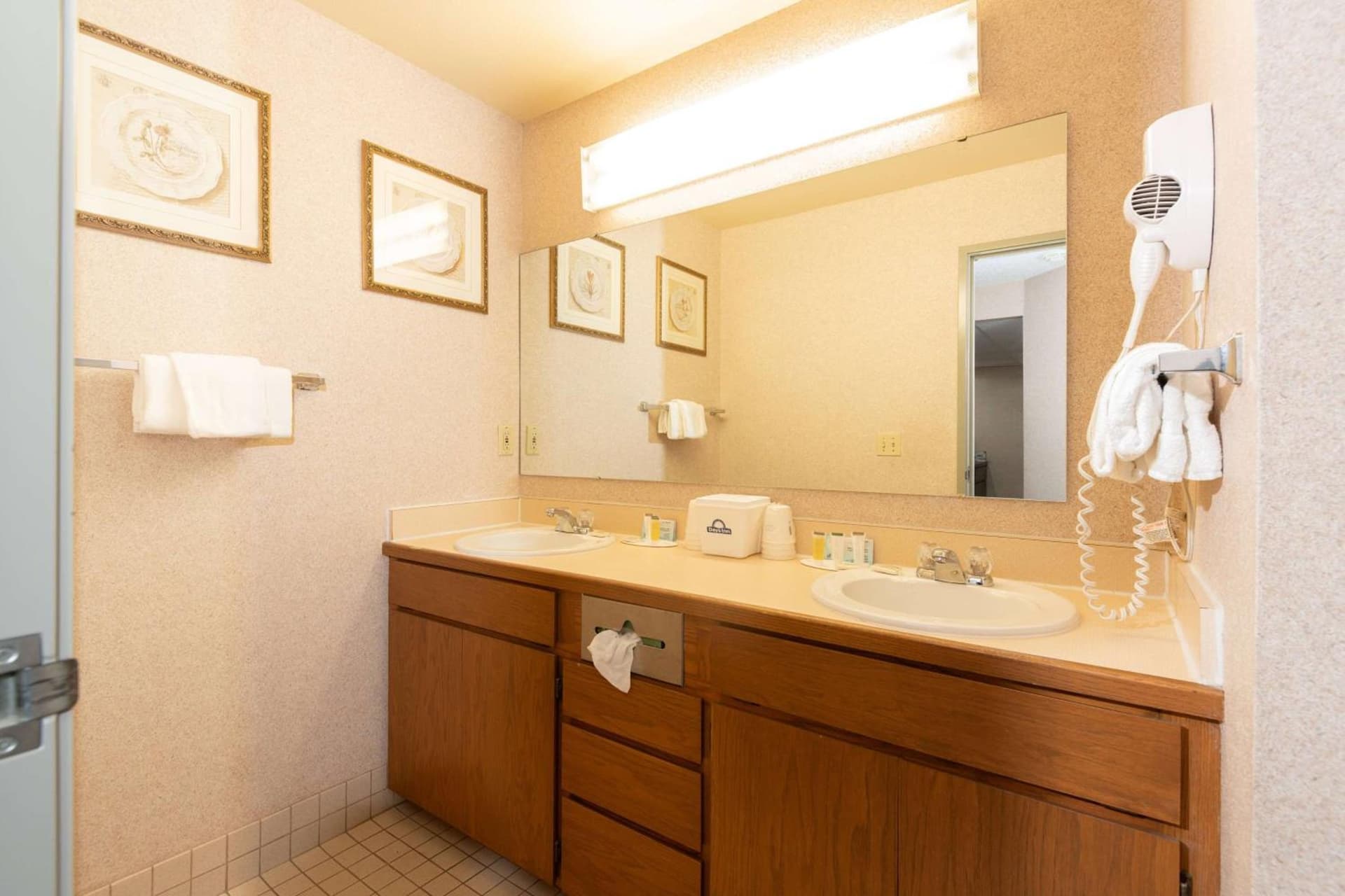 Days Inn by Wyndham Coeur d'Alene gallery photo in Coeur d'Alene, ID — image 9