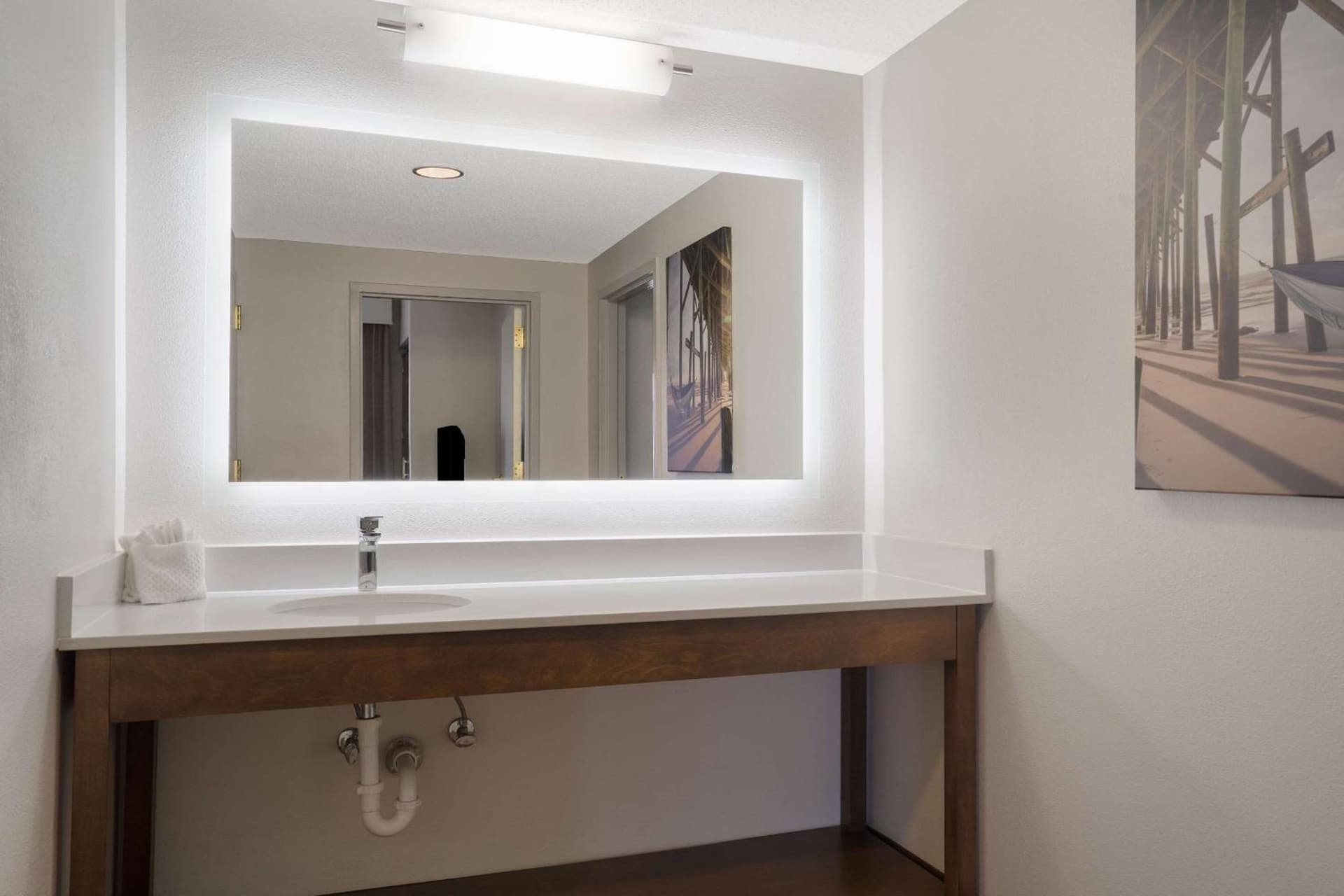 MainStay Suites Wilmington - University Area gallery photo in Wilmington, NC — image 9