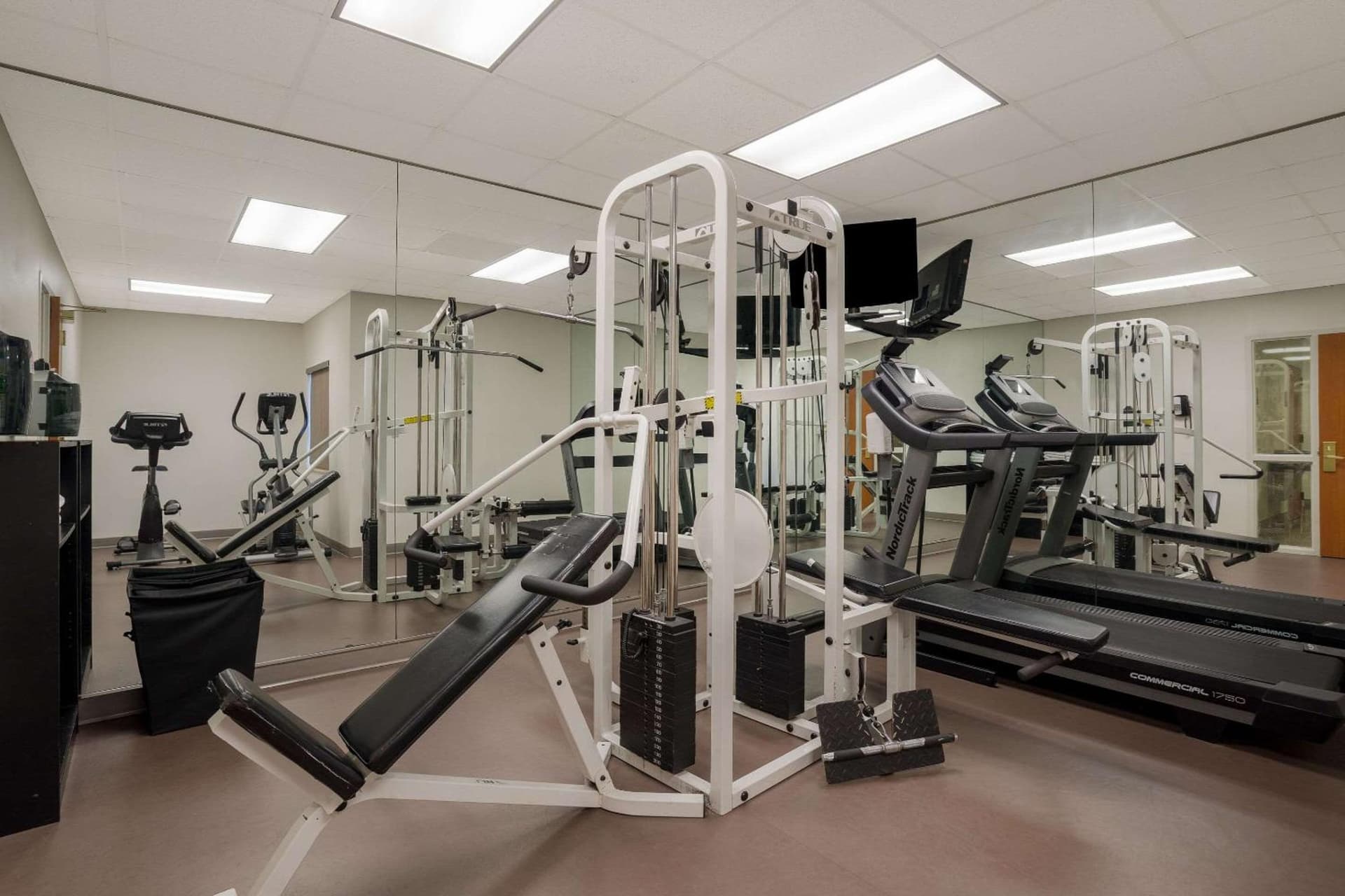 MainStay Suites Wilmington - University Area gallery photo in Wilmington, NC — image 23
