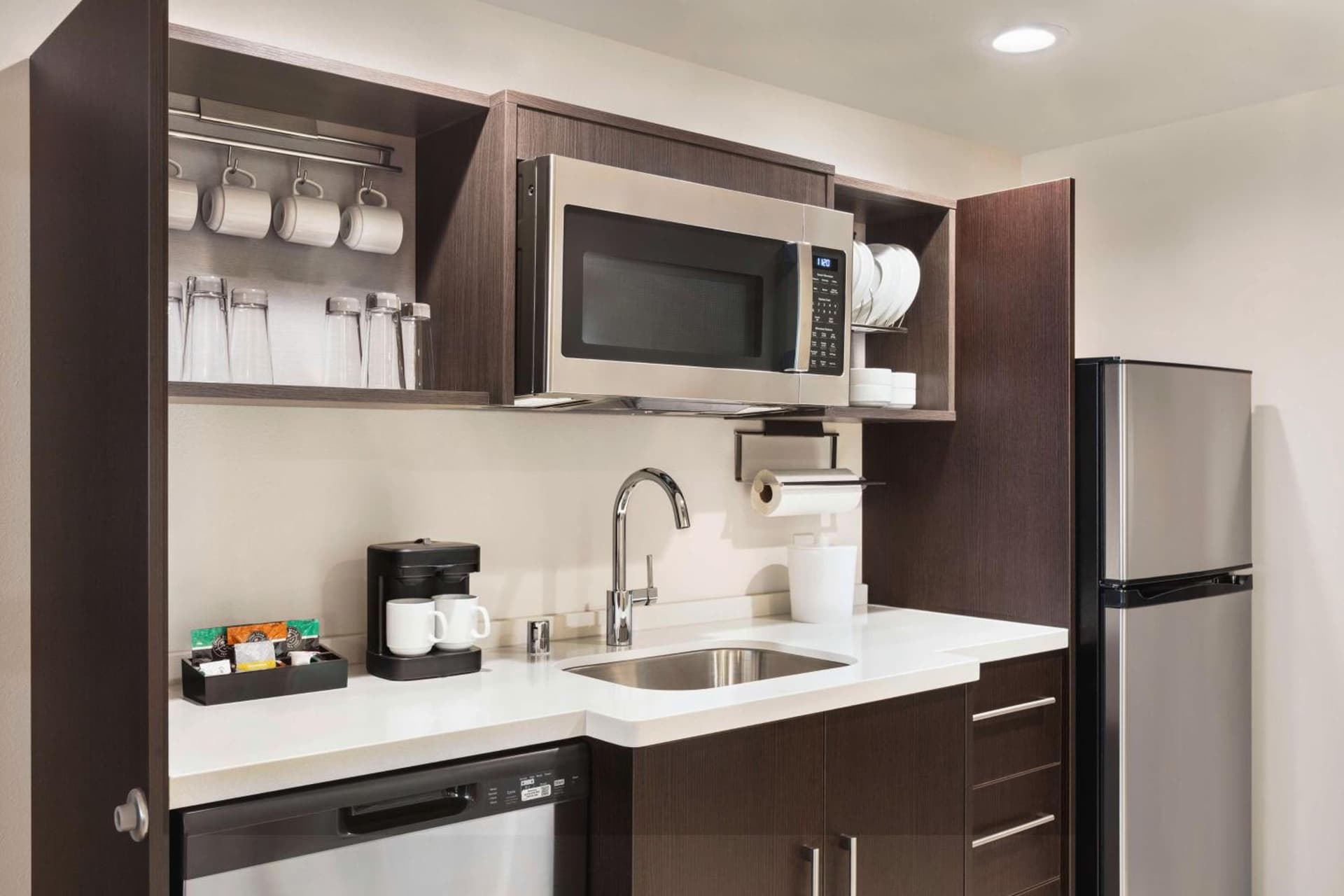 Home2 Suites By Hilton Milwaukee West gallery photo in West Allis, WI — image 18
