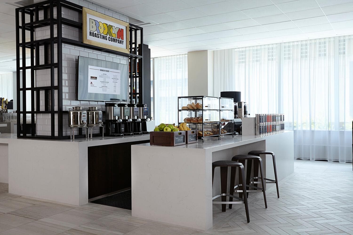 New York Marriott at the Brooklyn Bridge property views in Brooklyn, NY — gallery photo 3