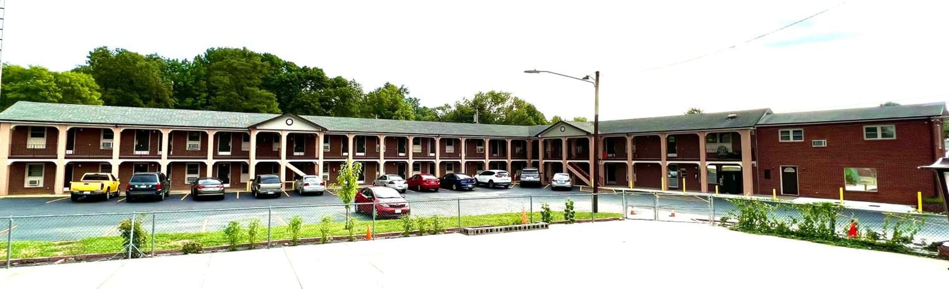 Towne Inn featured exterior or lobby in Glasgow, KY — similar hotel